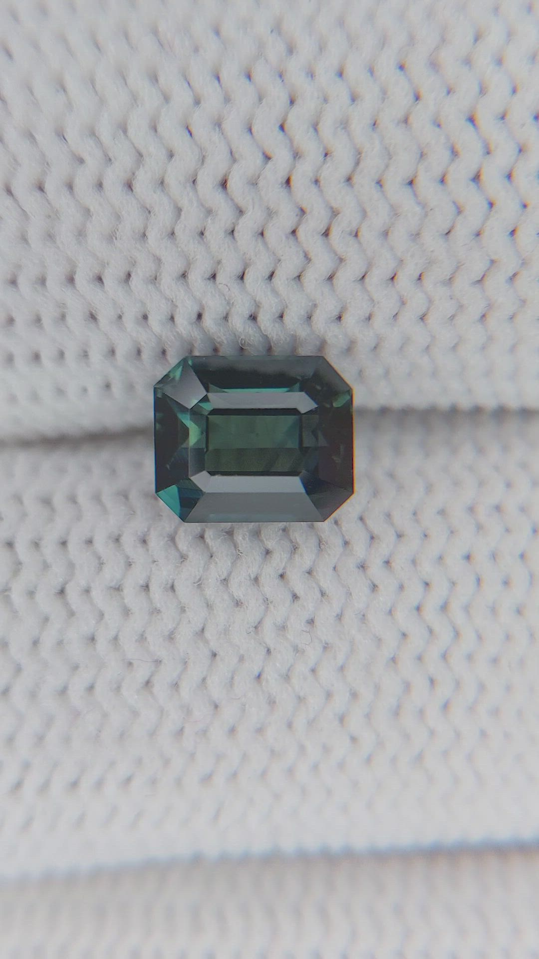 1.51 Ct. Sapphire from Ceylon (Sri Lanka) Size Video