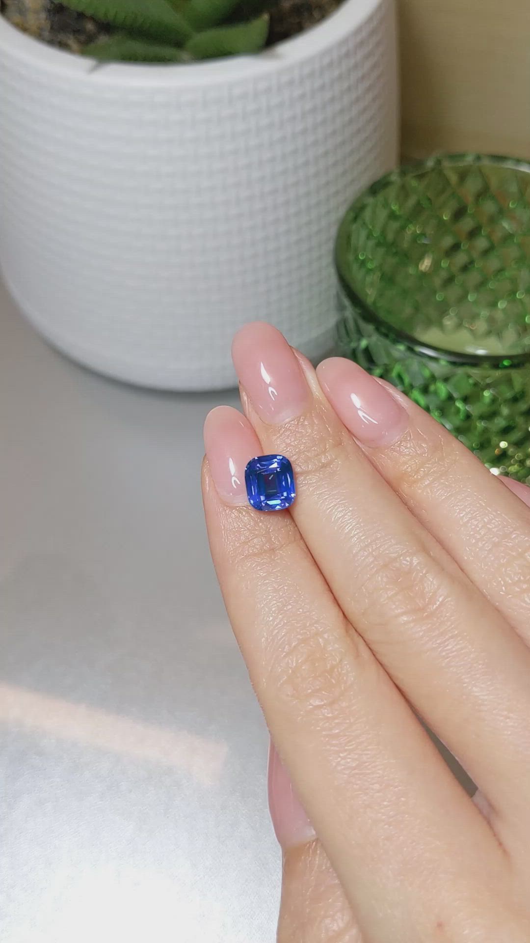3.81 Ct. Blue Sapphire from Ceylon (Sri Lanka) Size Video