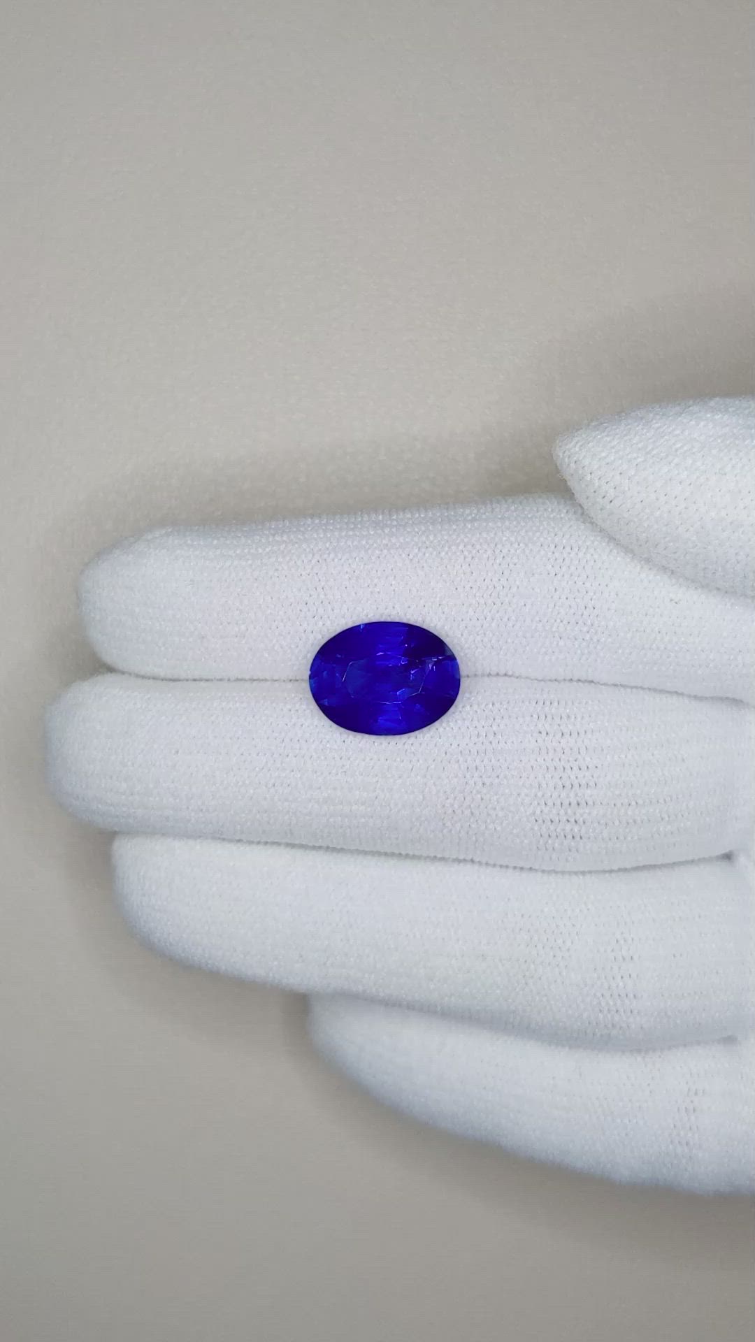 6.12 Ct. Blue Sapphire from Ceylon (Sri Lanka) Size Video