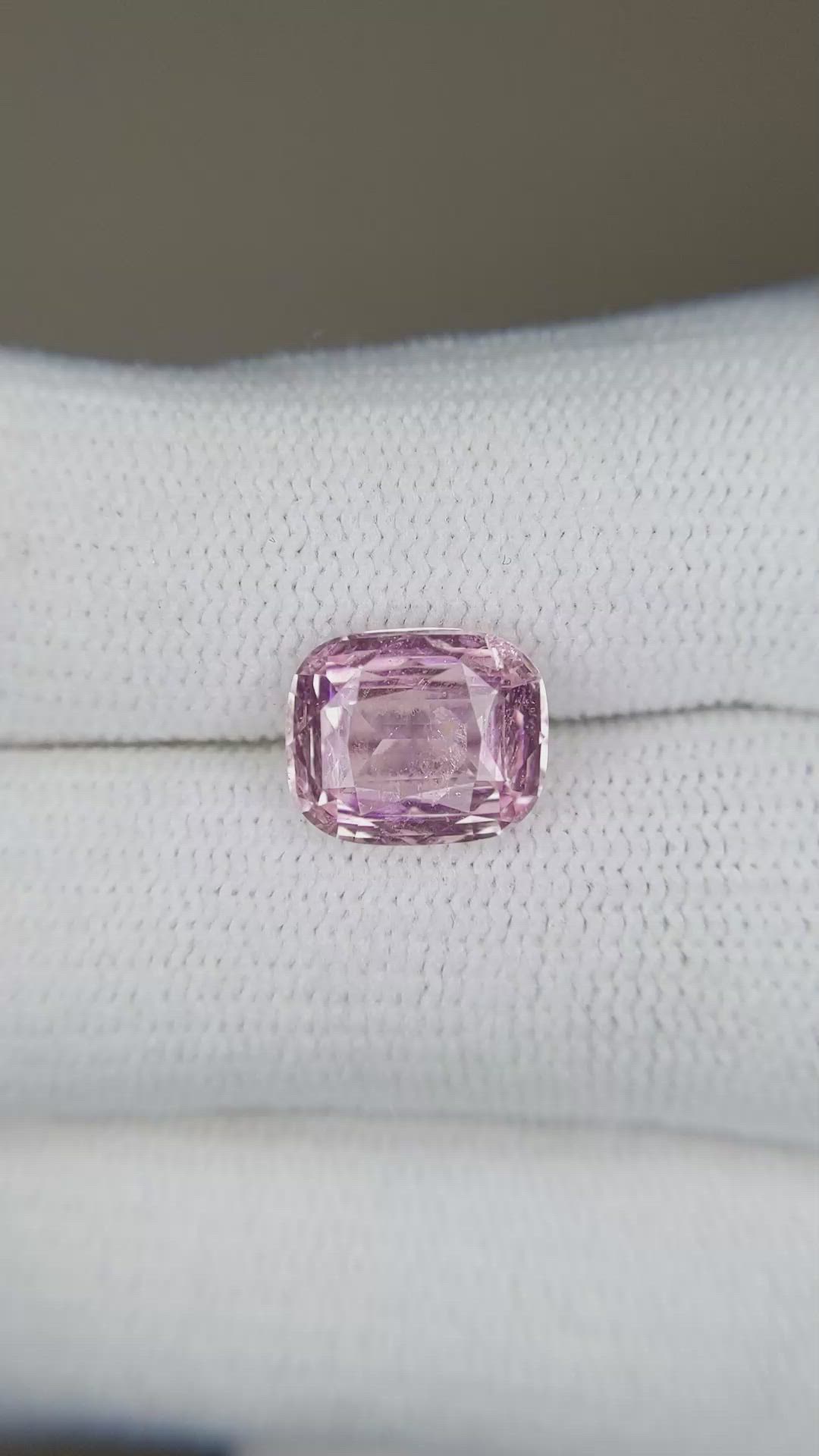 3.07 Ct. Pink Sapphire from Ceylon (Sri Lanka) Size Video