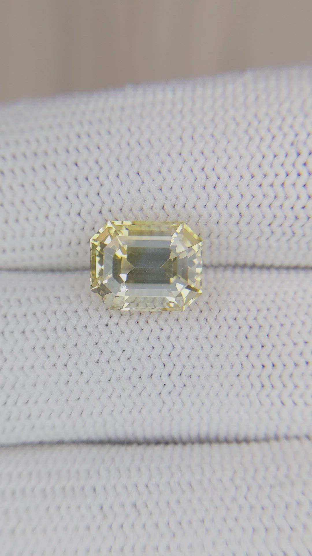 5.02 Ct. Yellow Sapphire from Ceylon (Sri Lanka) Size Video
