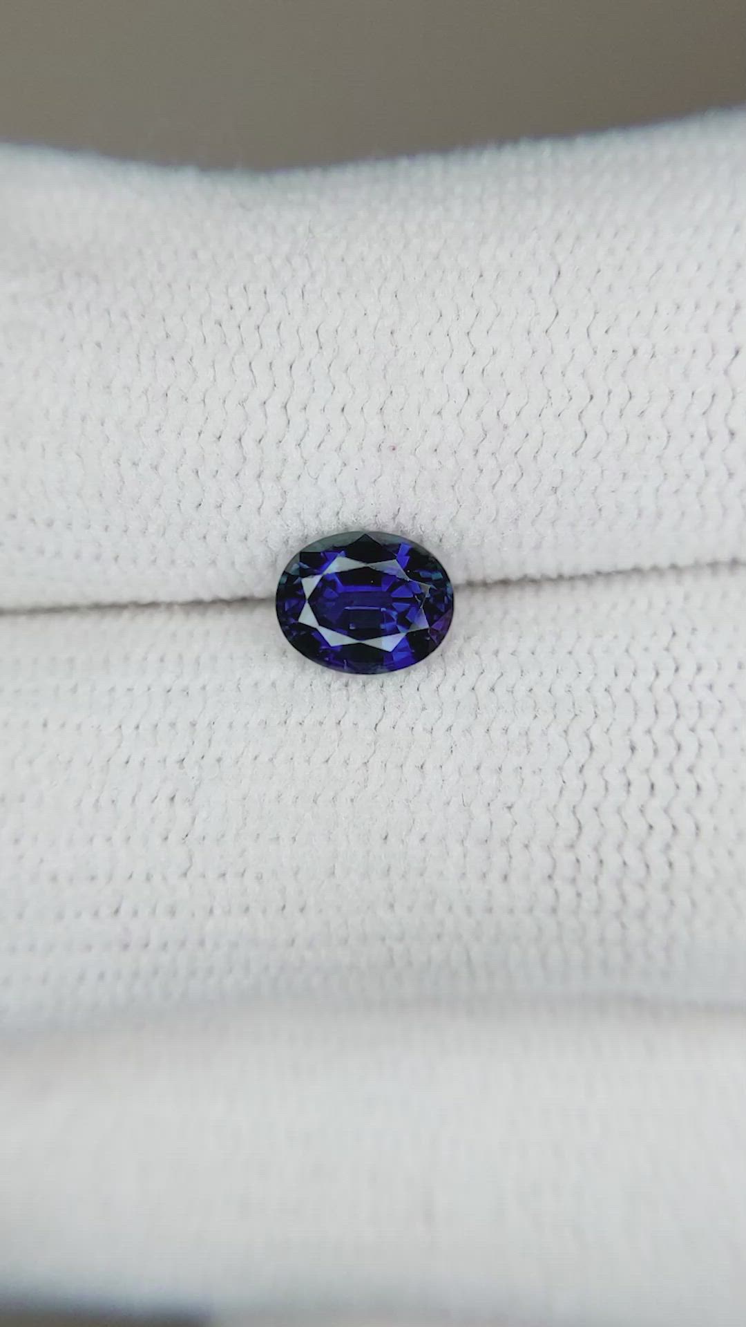 0.83 Ct. Blue Sapphire from Ceylon (Sri Lanka) Size Video