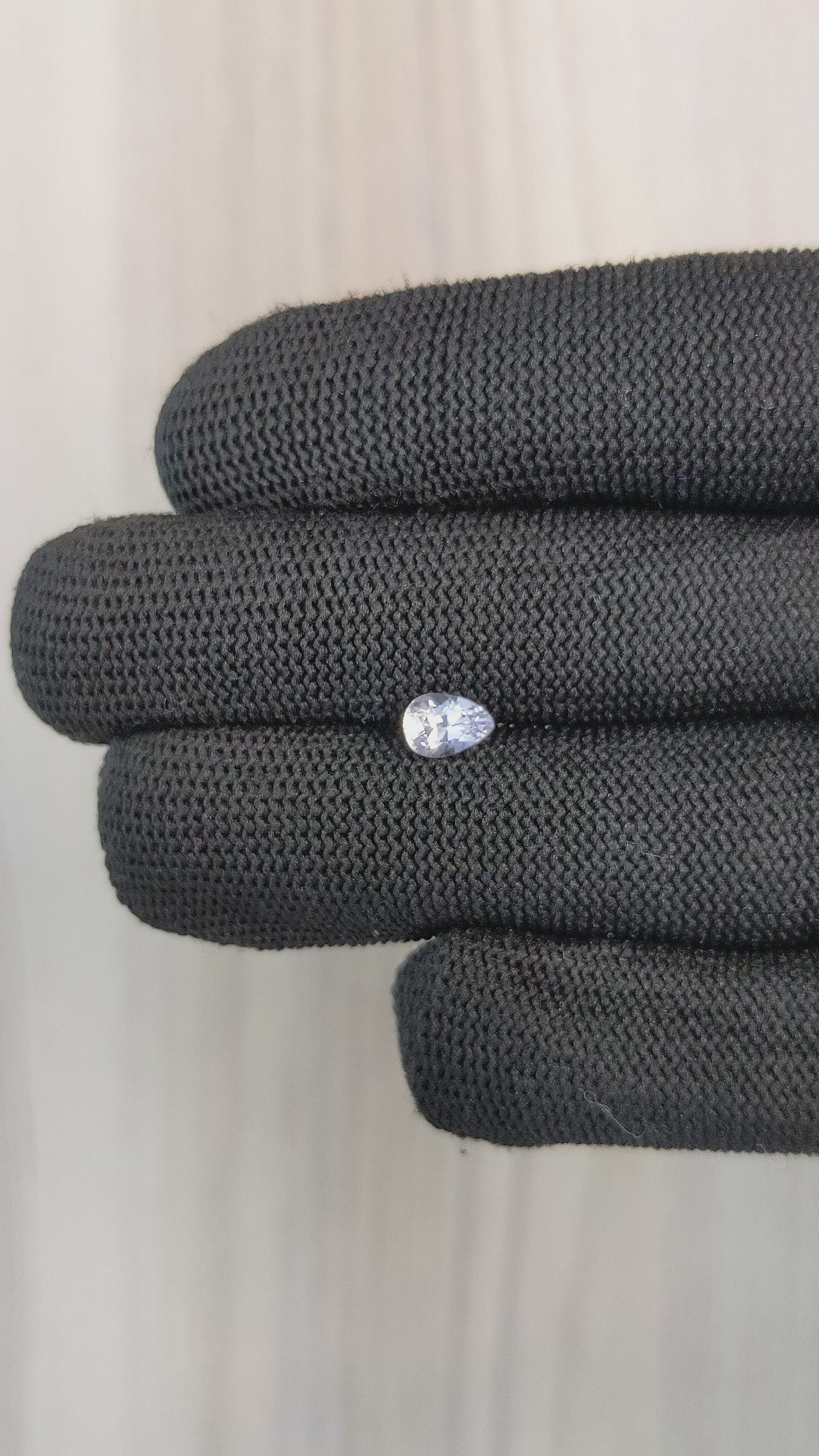 0.85 Ct. White Sapphire from Ceylon (Sri Lanka) Size Video