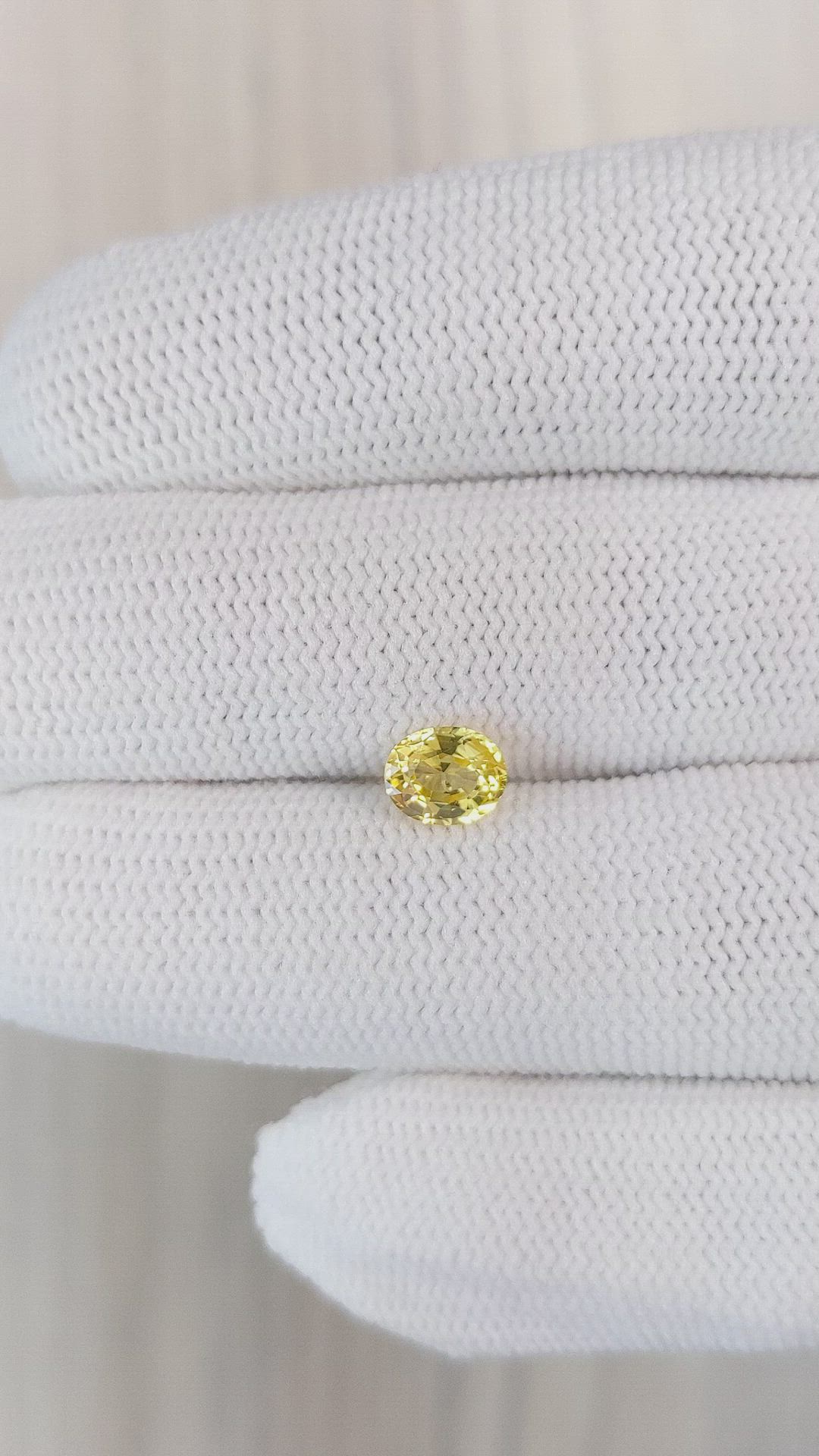 1.06 Ct. Yellow Sapphire from Ceylon (Sri Lanka) Size Video