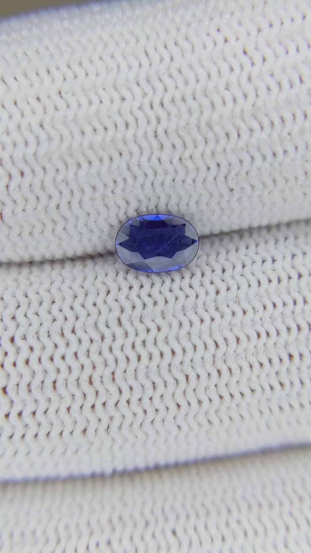 0.42 Ct. Blue Sapphire from Ceylon (Sri Lanka) Size Video