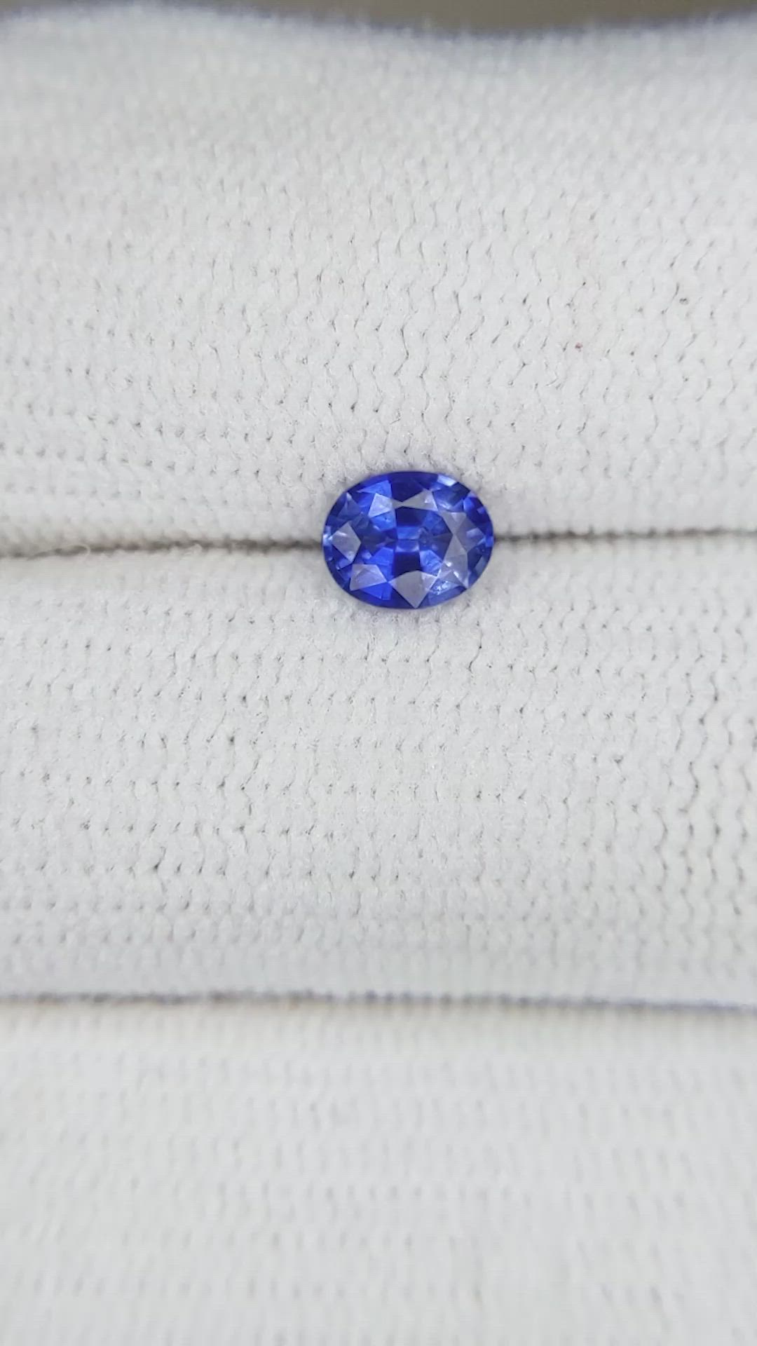 0.41 Ct. Blue Sapphire from Ceylon (Sri Lanka) Size Video