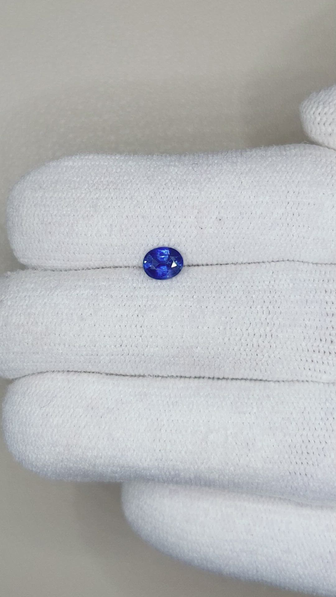 0.41 Ct. Blue Sapphire from Ceylon (Sri Lanka) Size Video