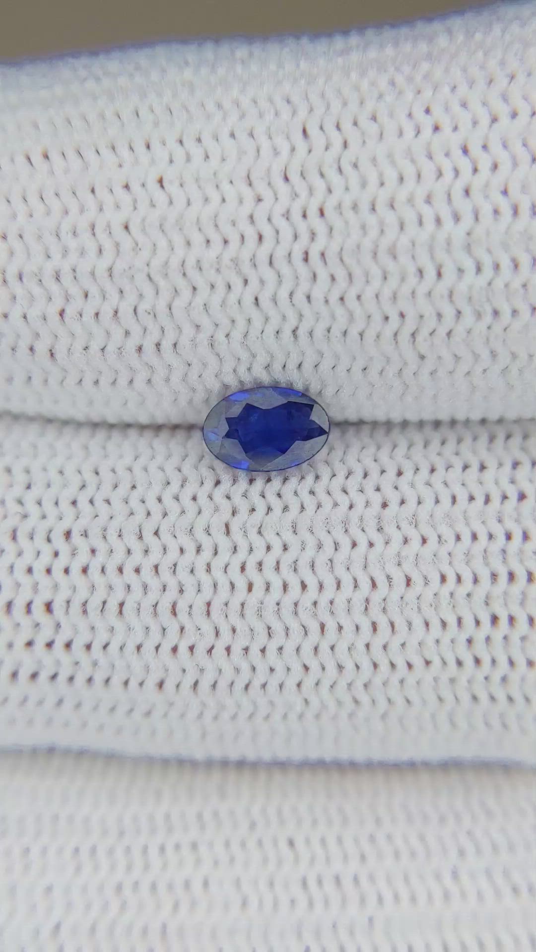 0.41 Ct. Blue Sapphire from Ceylon (Sri Lanka) Size Video