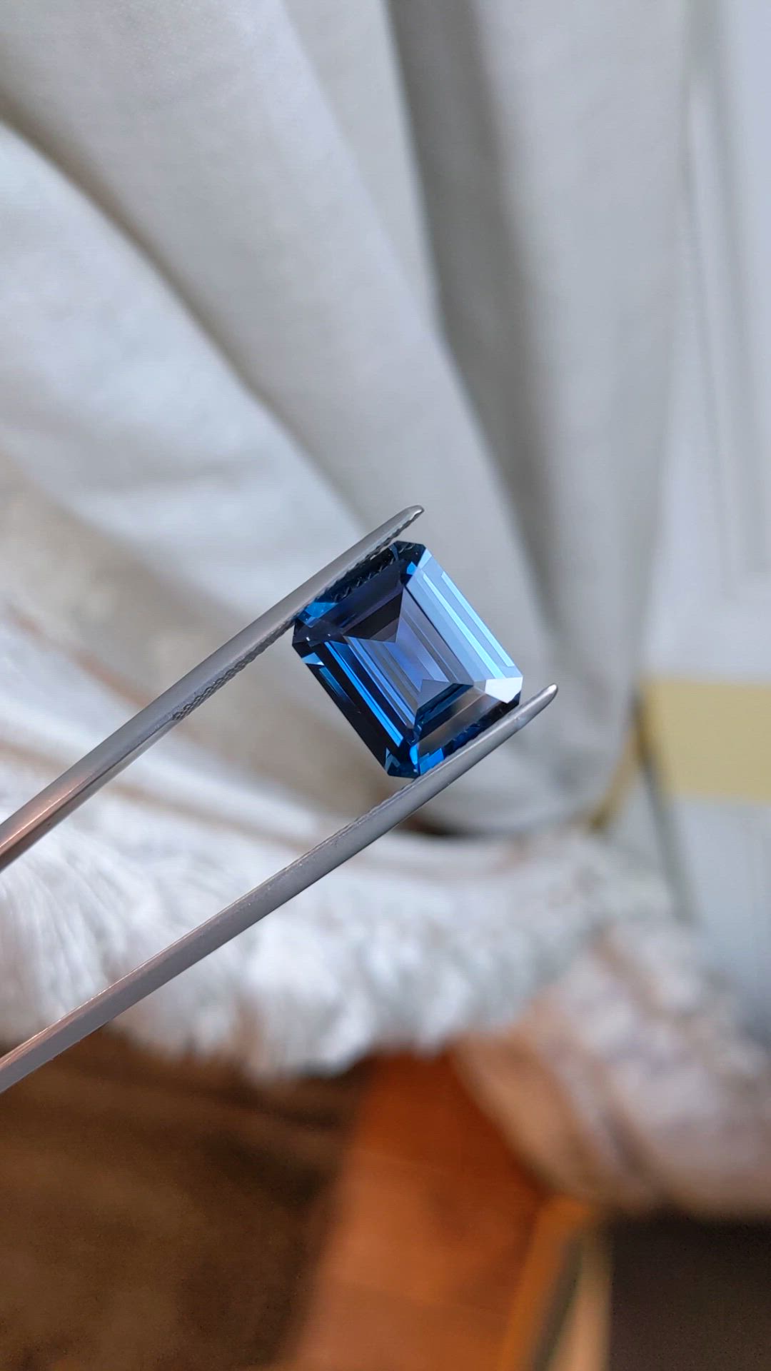 7.80 Ct. Blue Sapphire from Ceylon (Sri Lanka) Size Video