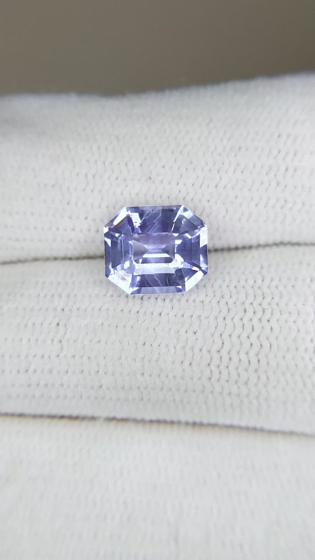 2.70 Ct. Blue Sapphire from Ceylon (Sri Lanka) Size Video