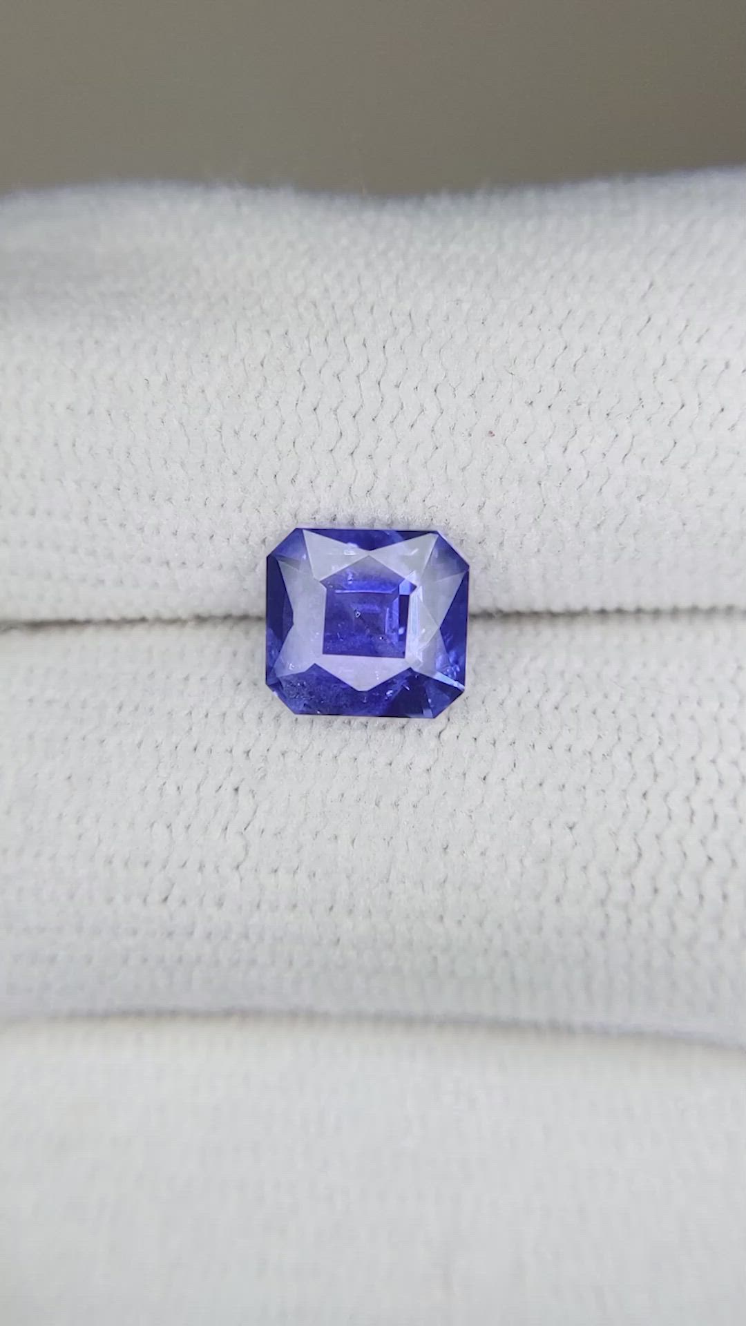 1.40 Ct. Purplish Blue Sapphire from Ceylon (Sri Lanka) Size Video
