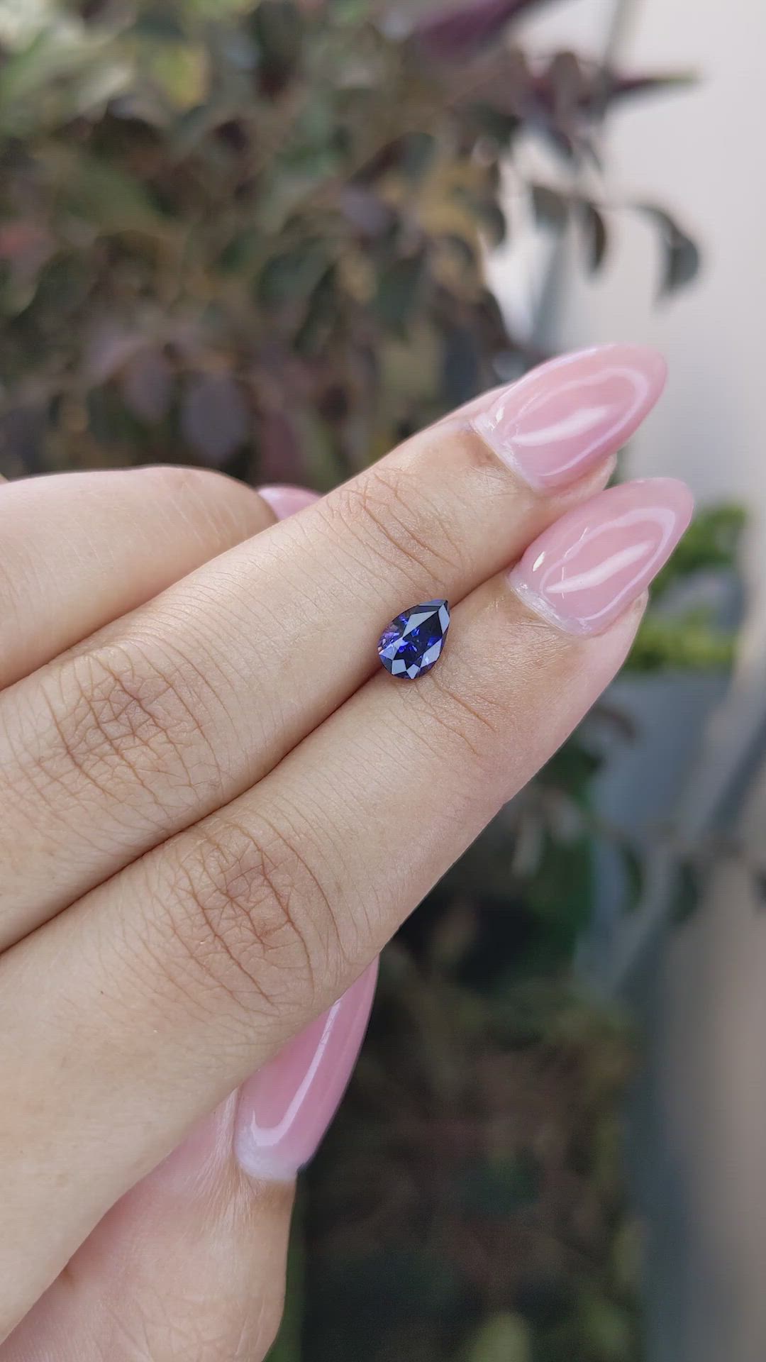 0.85 Ct. Purplish Blue Sapphire from Ceylon (Sri Lanka) Size Video