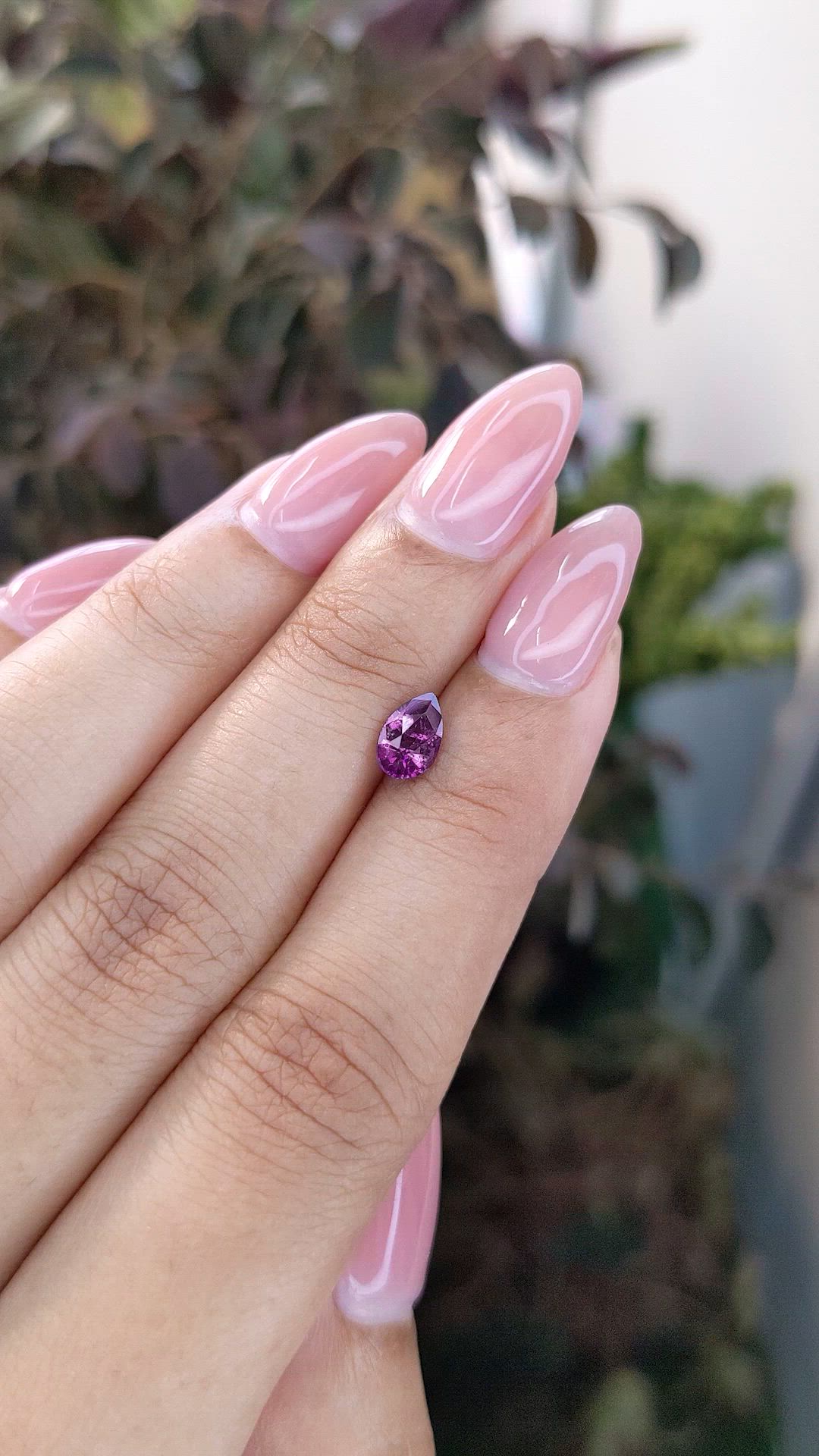 0.72 Ct. Pinkish Purple Sapphire from Ceylon (Sri Lanka) Size Video