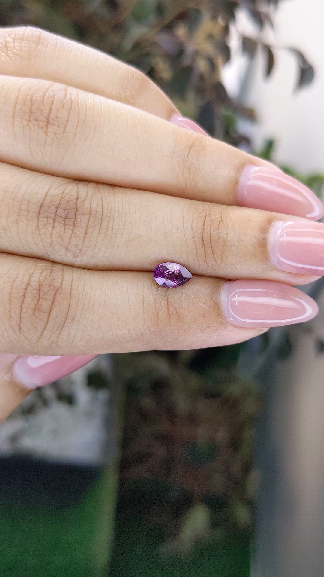 0.72 Ct. Pinkish Purple Sapphire from Ceylon (Sri Lanka) Size Video