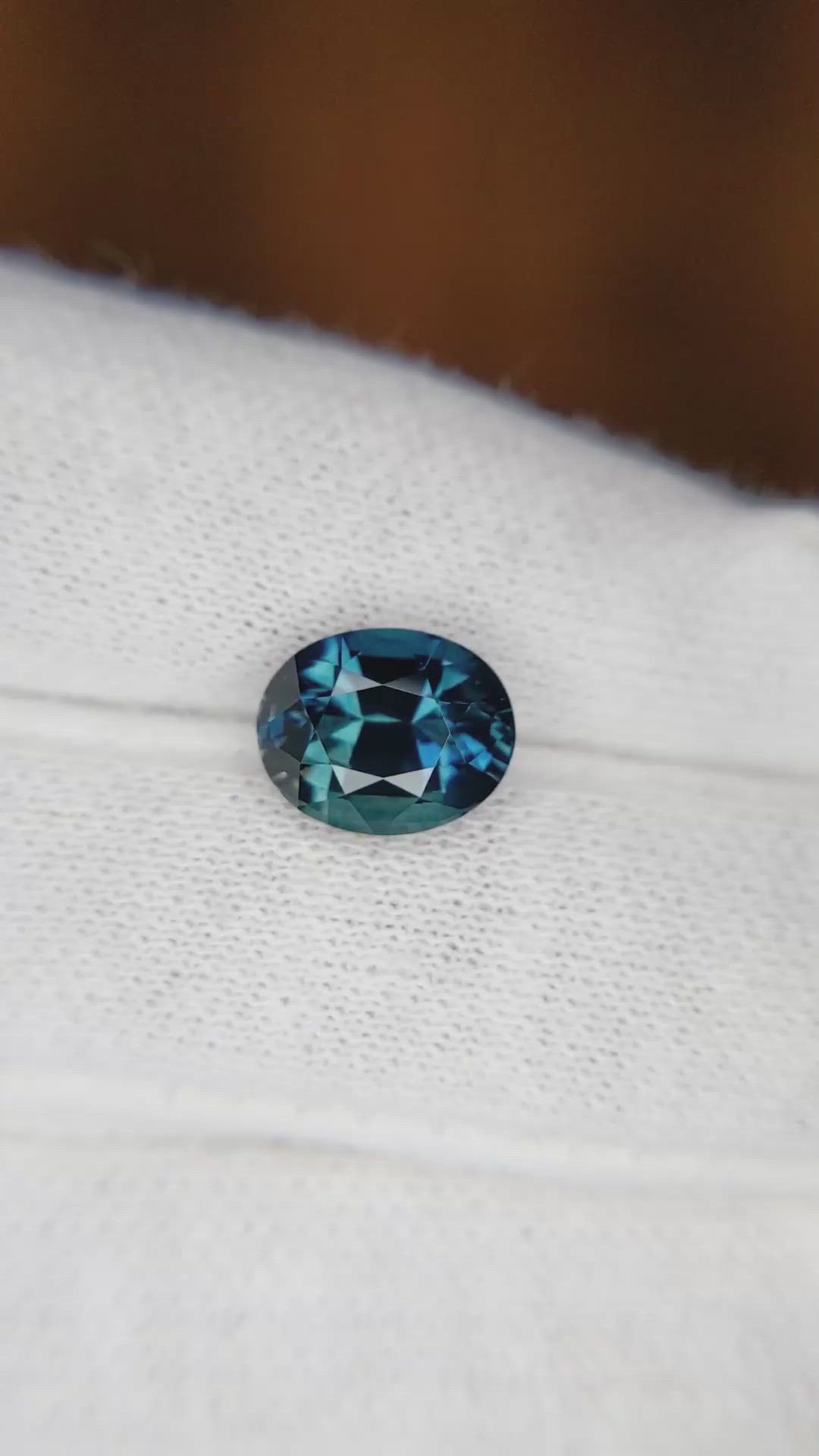 3.53 Ct. Greenish Blue Sapphire from Ceylon (Sri Lanka) Size Video