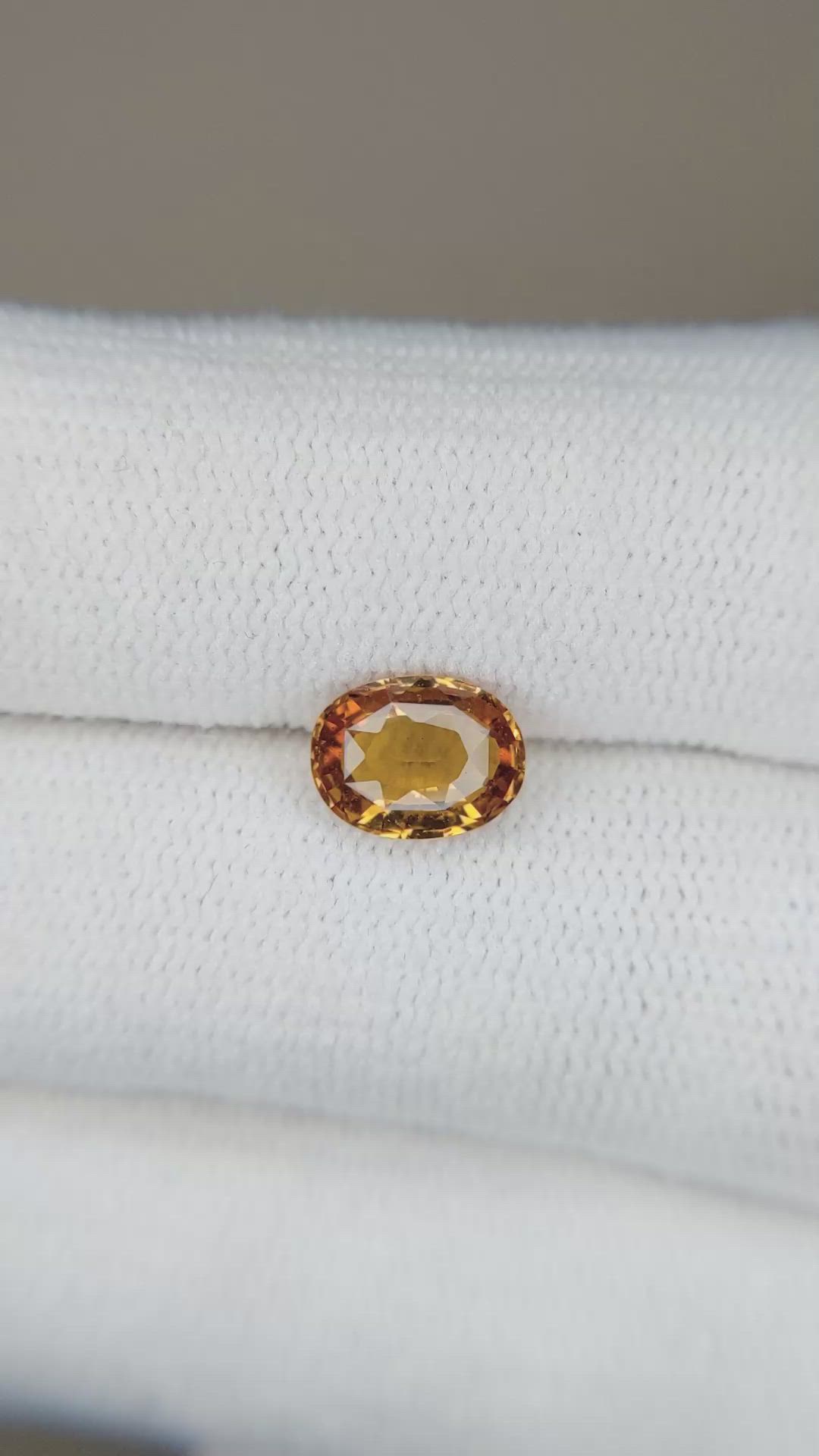 1.47 Ct. Yellowish Brown Sapphire from Ceylon (Sri Lanka) Size Video