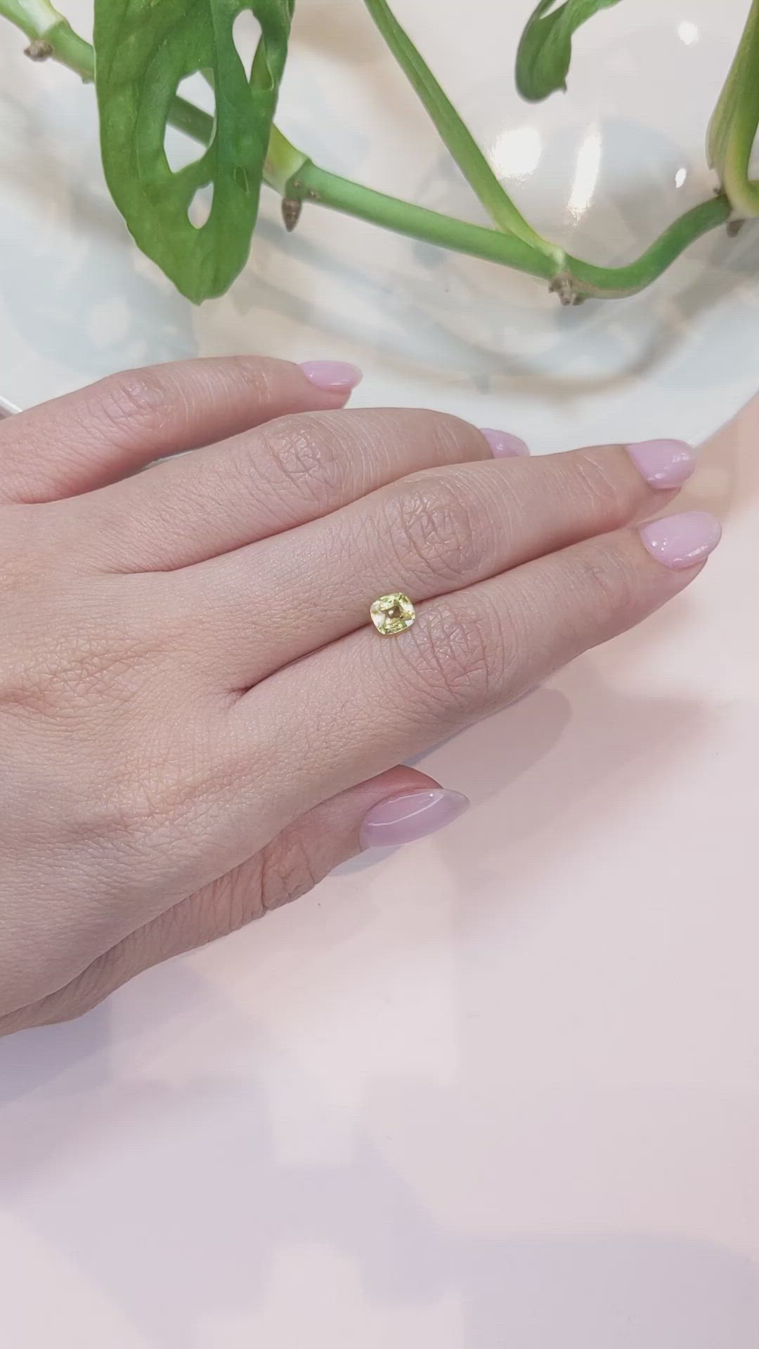 0.89 Ct. Greenish Yellow Sapphire from Ceylon (Sri Lanka) Size Video