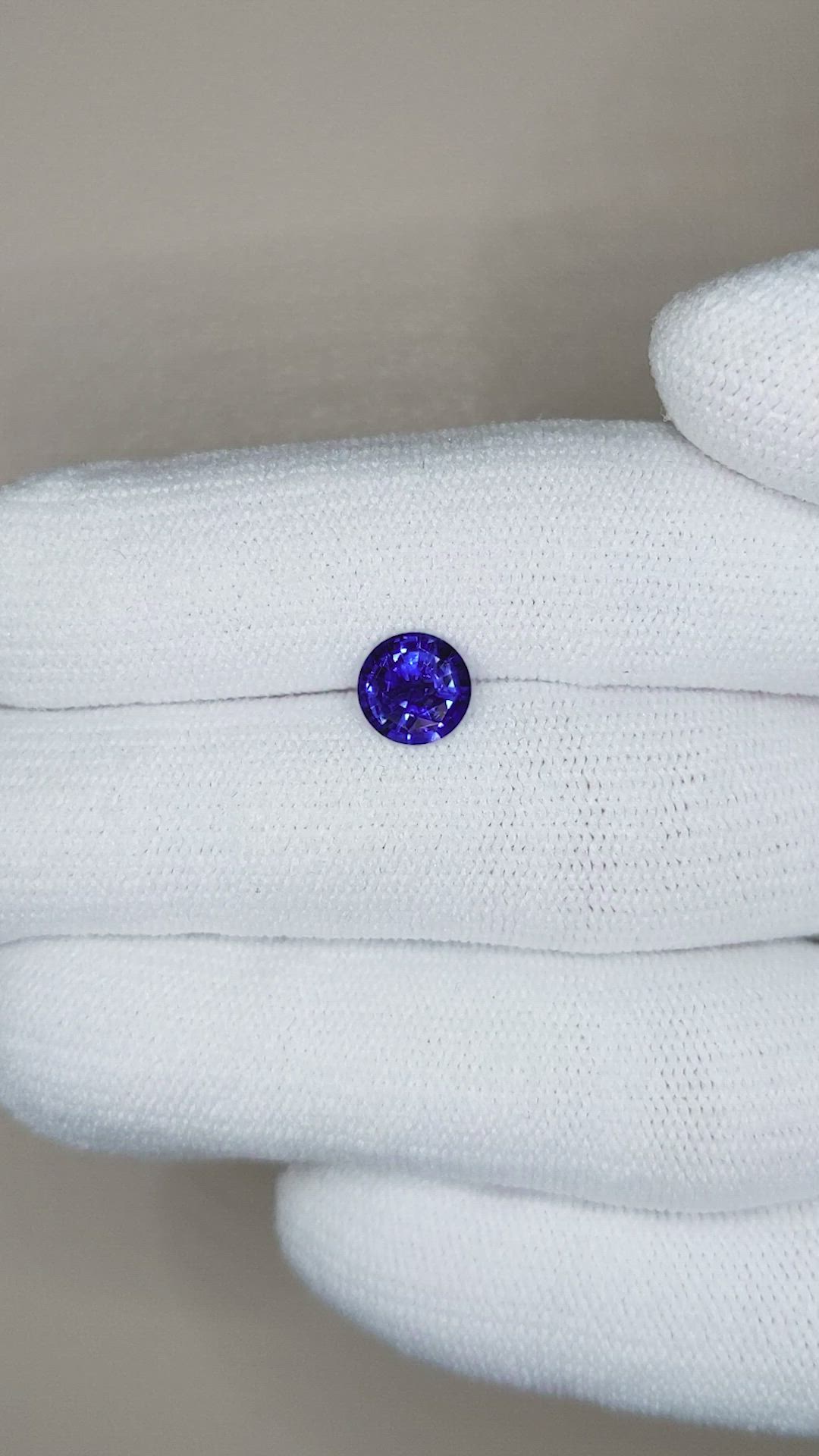 1.10 Ct. Blue Sapphire from Ceylon (Sri Lanka) Size Video