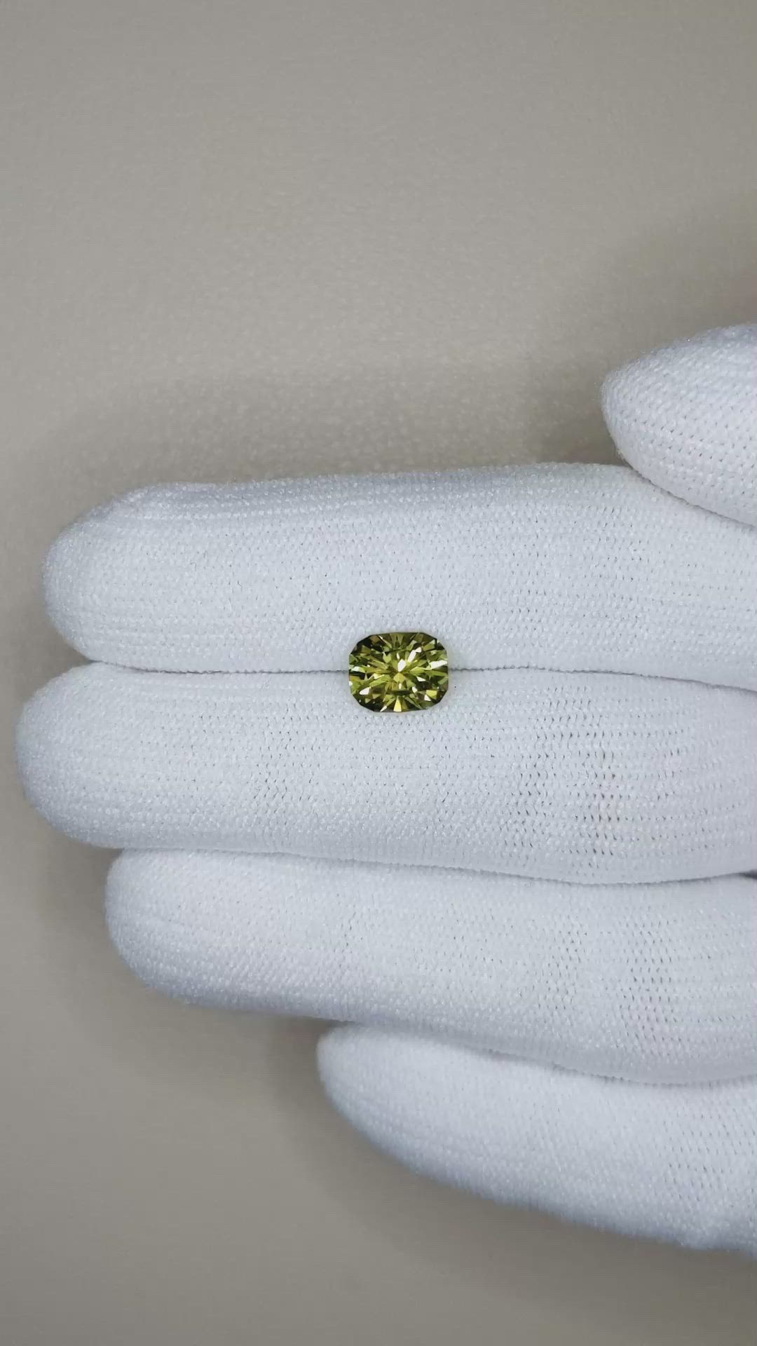 1.50 Ct. Yellowish Green Sapphire from Ceylon (Sri Lanka) Size Video