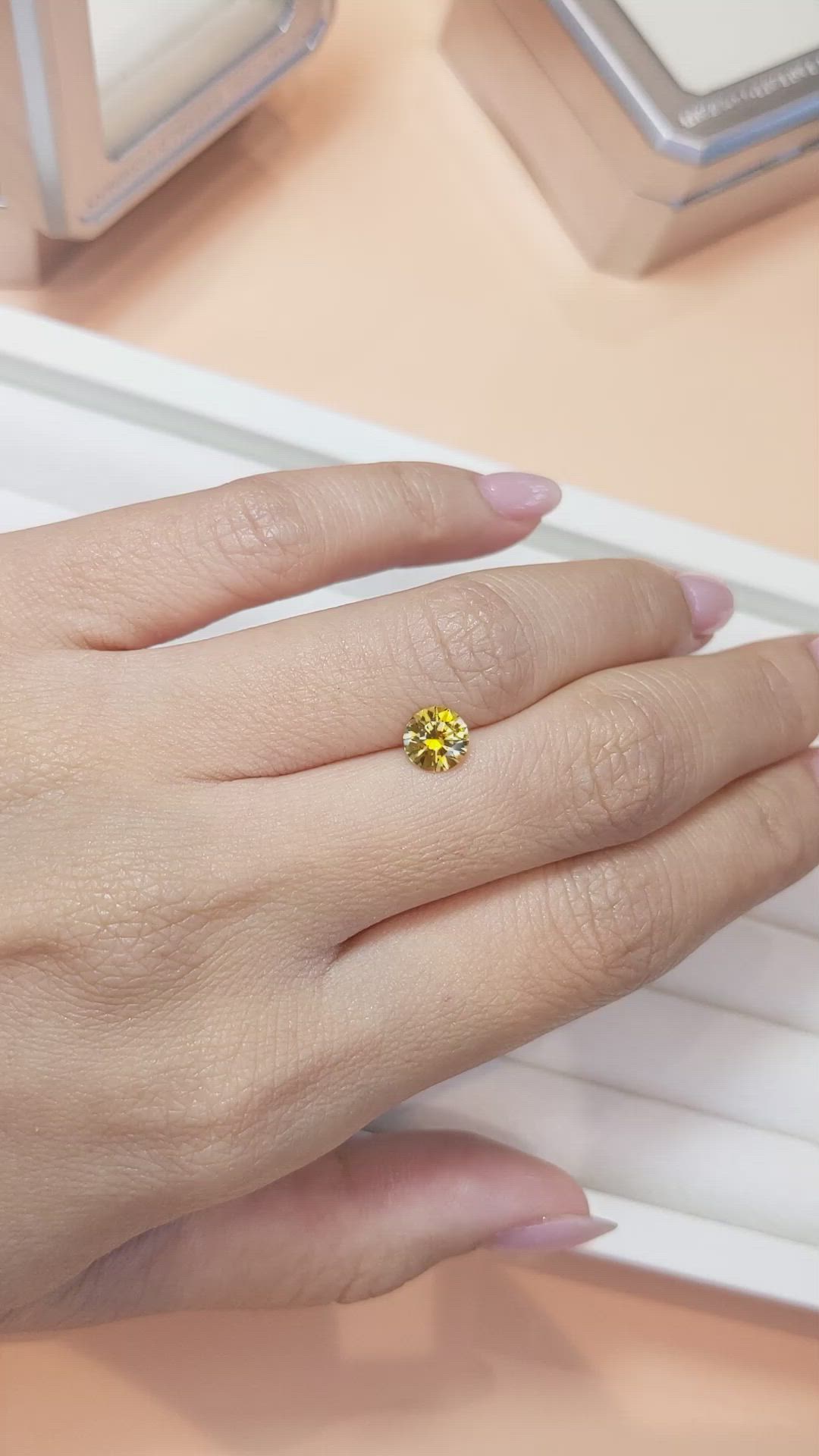 1.08 Ct. Bi Color Sapphire from Ceylon (Sri Lanka) Size Video