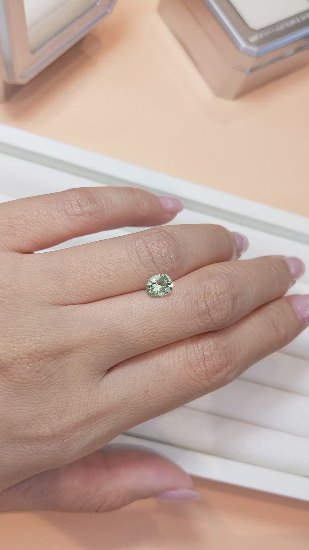 1.01 Ct. Yellowish Green Sapphire from Ceylon (Sri Lanka) Size Video