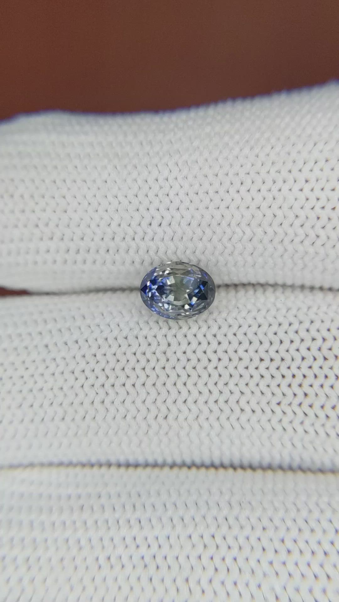 1.51 Ct. Bi Color Sapphire from Ceylon (Sri Lanka) Size Video