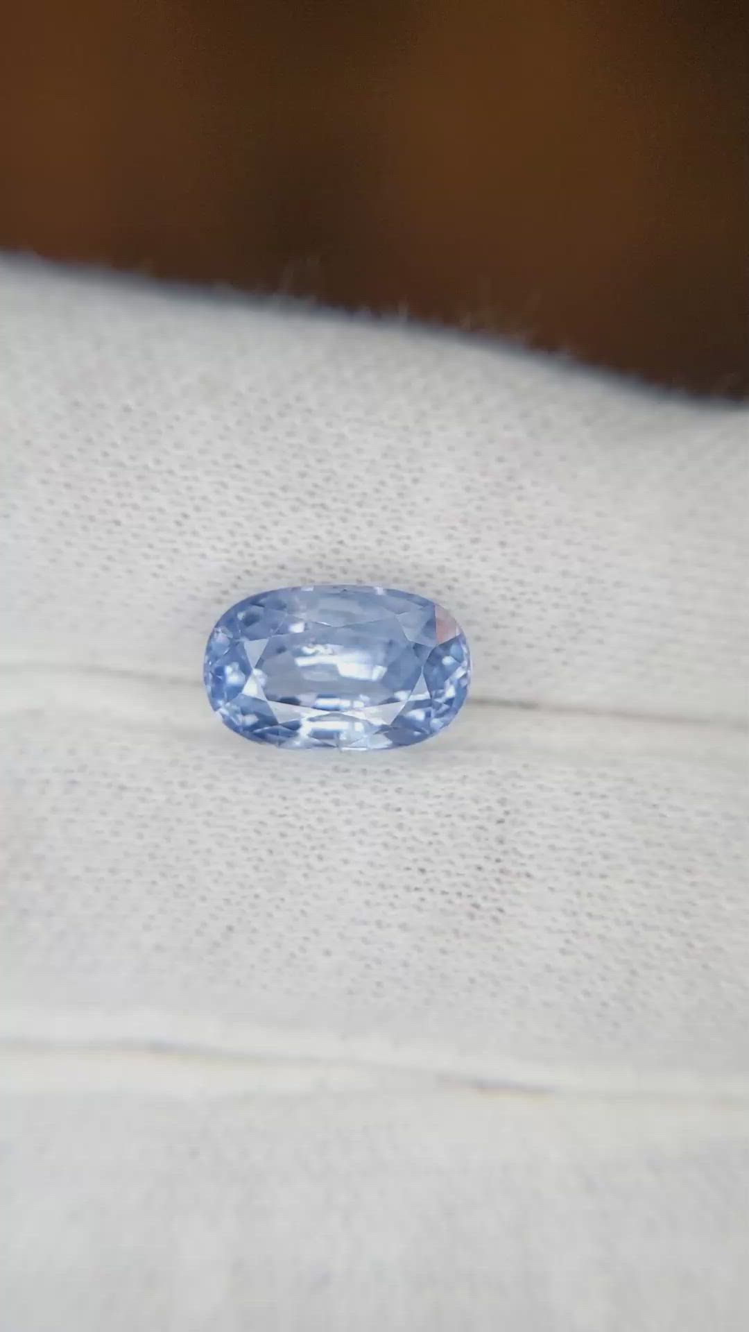 4.19 Ct. Blue Sapphire from Ceylon (Sri Lanka) Size Video