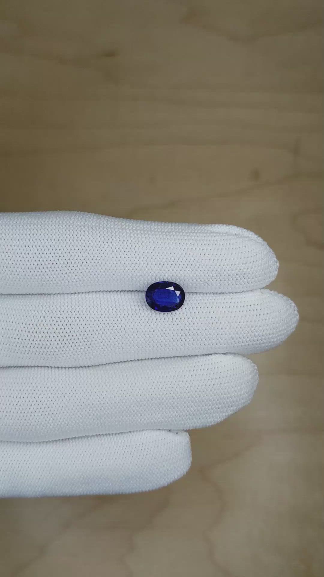 2.15 Ct. Blue Sapphire from Ceylon (Sri Lanka) Size Video