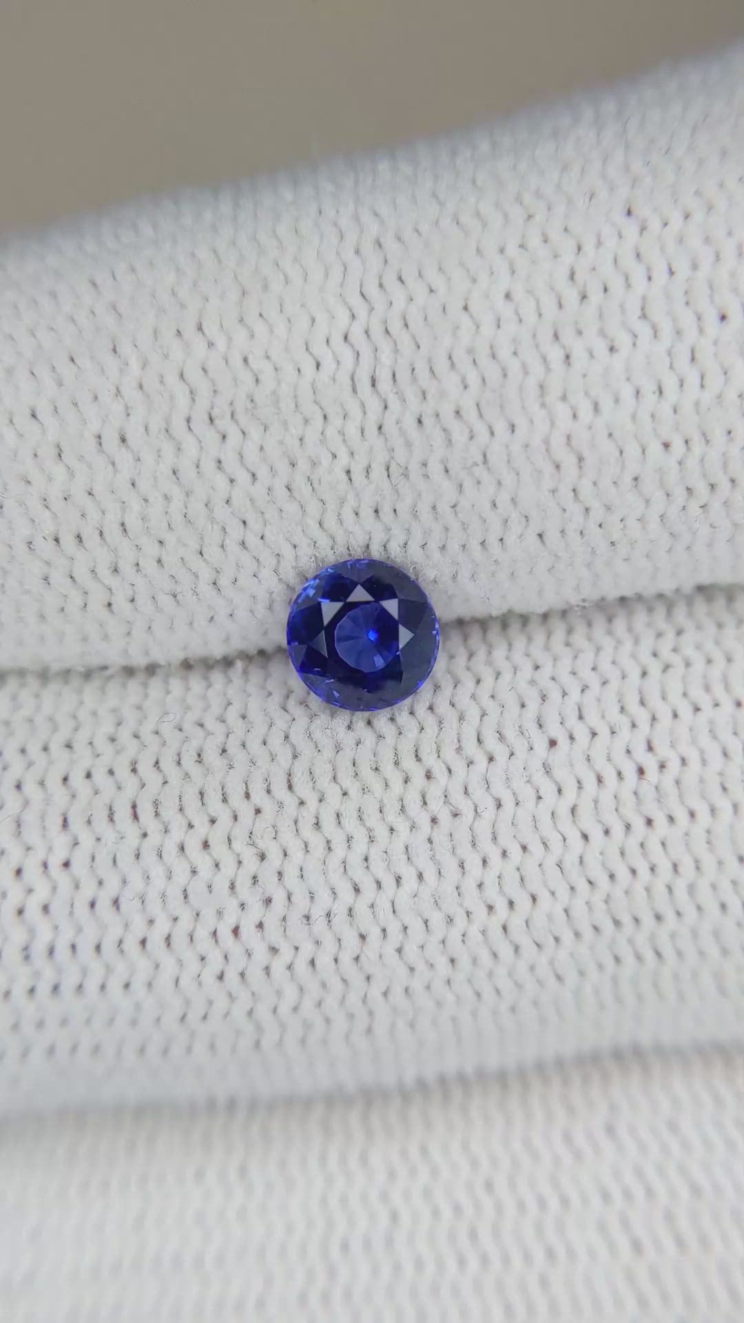 0.86 Ct. Blue Sapphire from Ceylon (Sri Lanka) Size Video