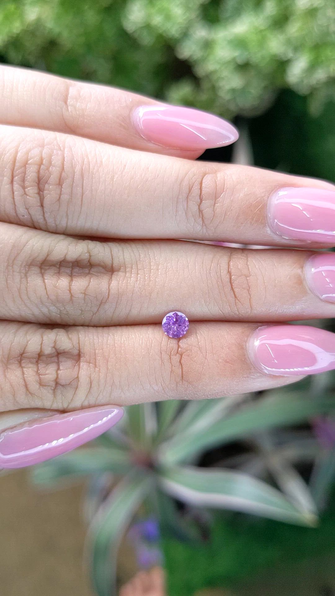 0.38 Ct. Pinkish Purple Sapphire from Ceylon (Sri Lanka) Size Video