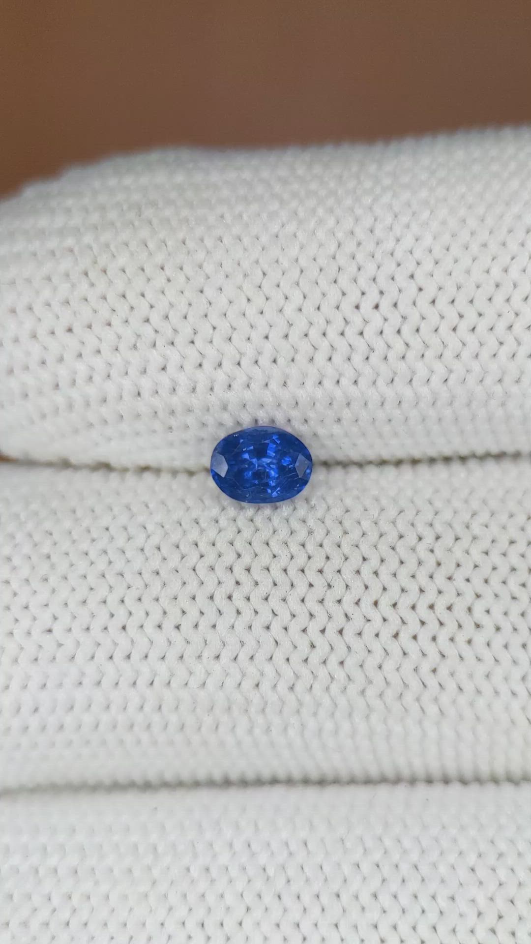 0.47 Ct. Blue Sapphire from Ceylon (Sri Lanka) Size Video