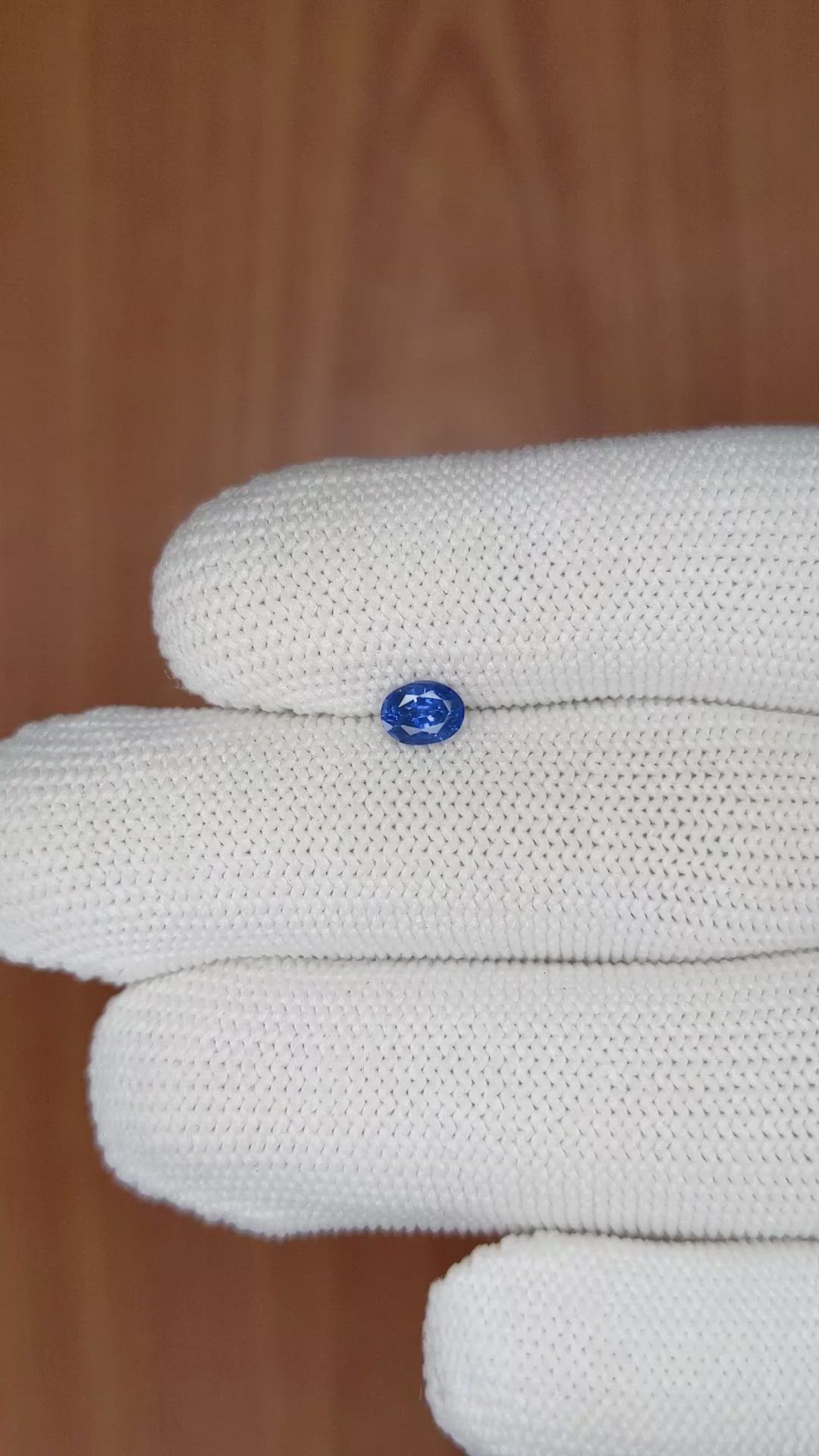 0.47 Ct. Blue Sapphire from Ceylon (Sri Lanka) Size Video