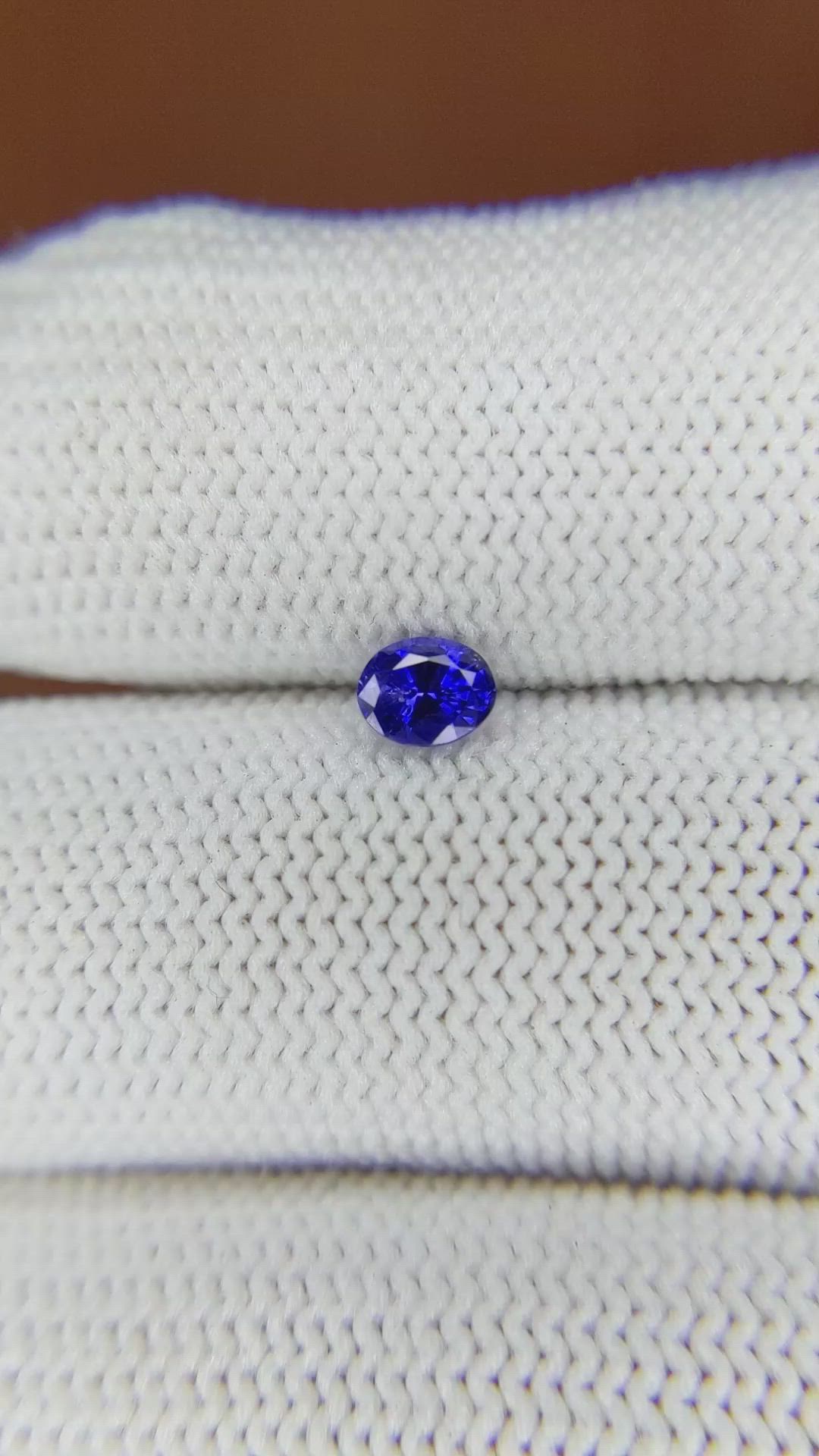 0.35 Ct. Blue Sapphire from Ceylon (Sri Lanka) Size Video