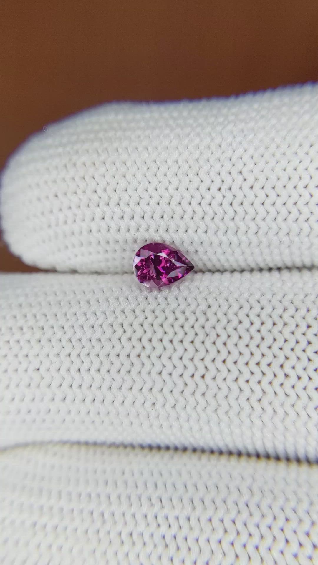 0.53 Ct. Pinkish Purple Sapphire from Ceylon (Sri Lanka) Size Video