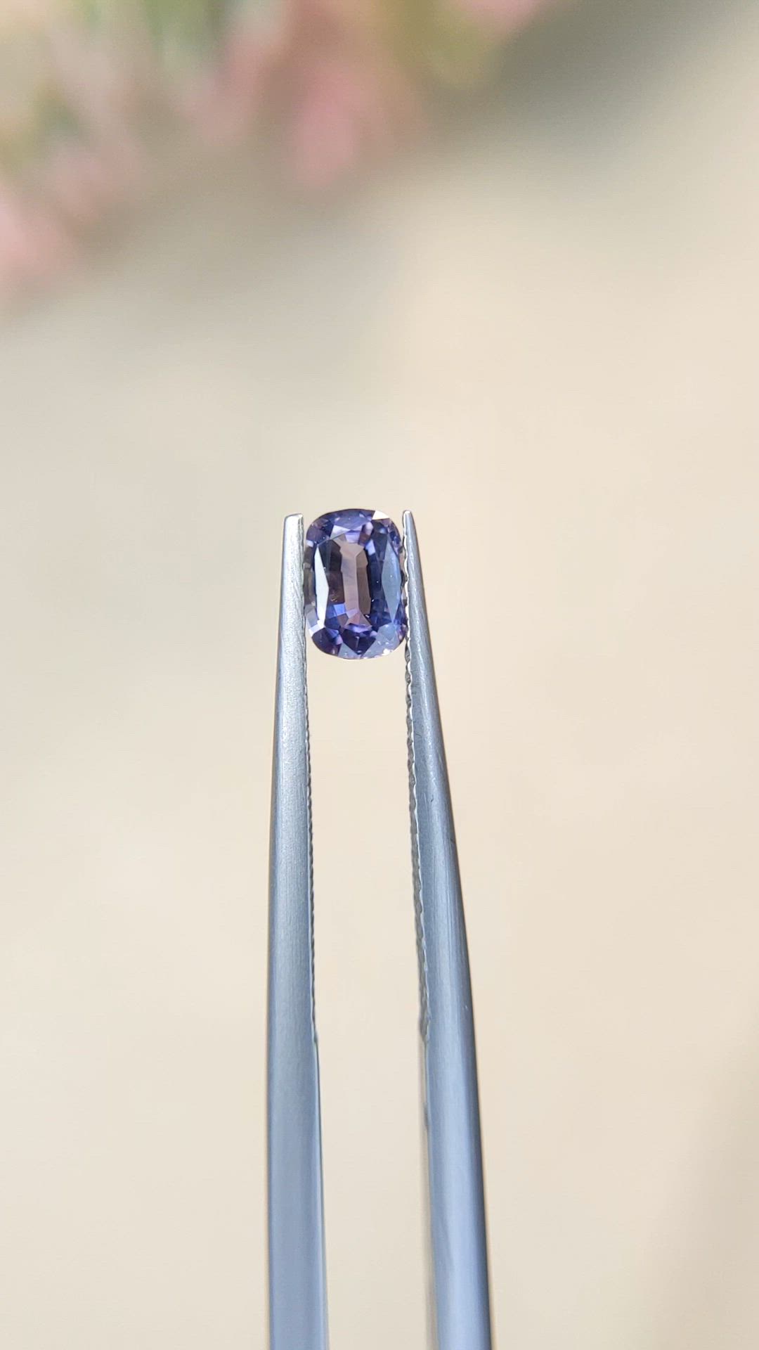 0.61 Ct. Sapphire from Ceylon (Sri Lanka) Size Video
