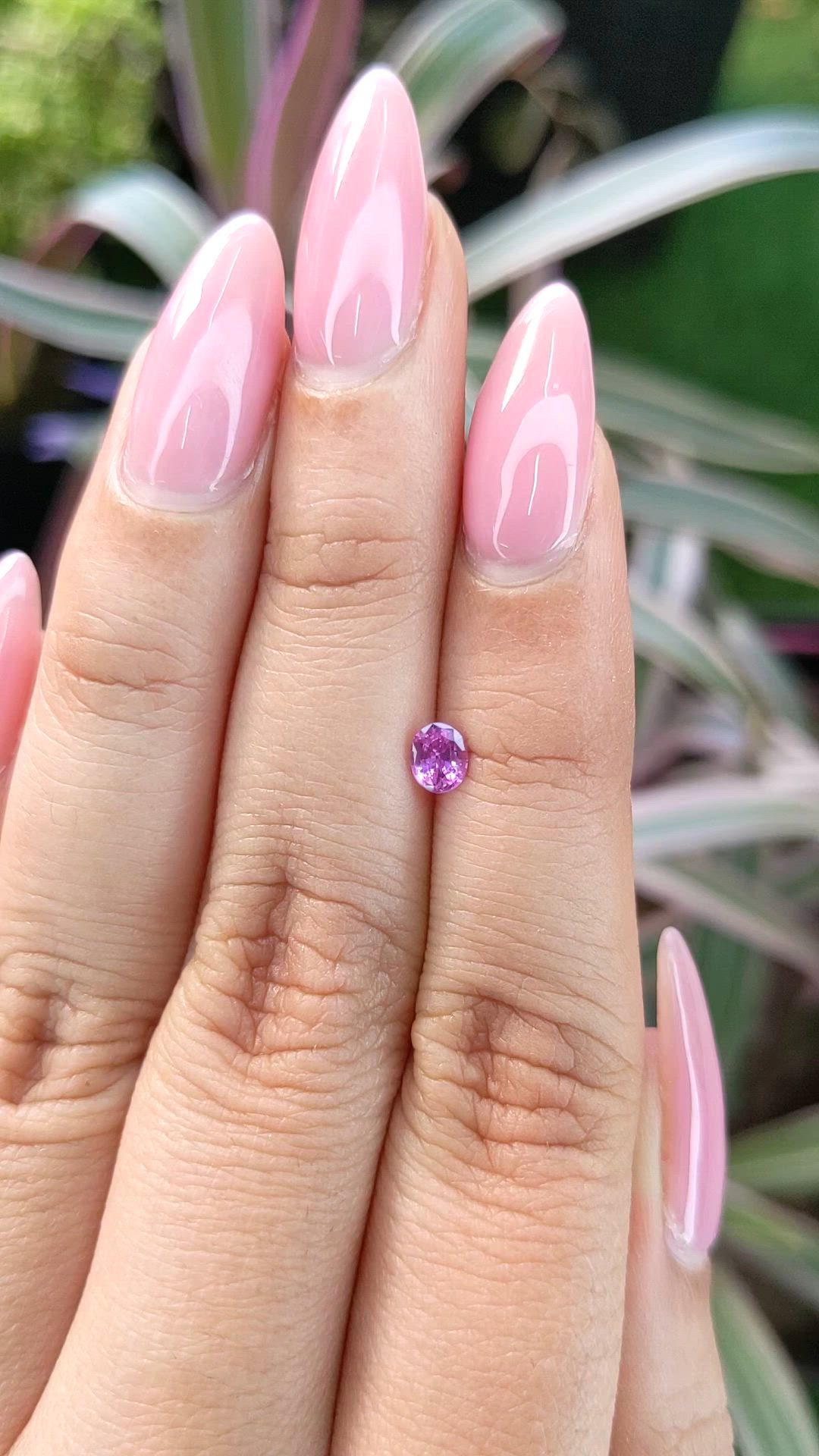 0.40 Ct. Pinkish Purple Sapphire from Ceylon (Sri Lanka) Size Video