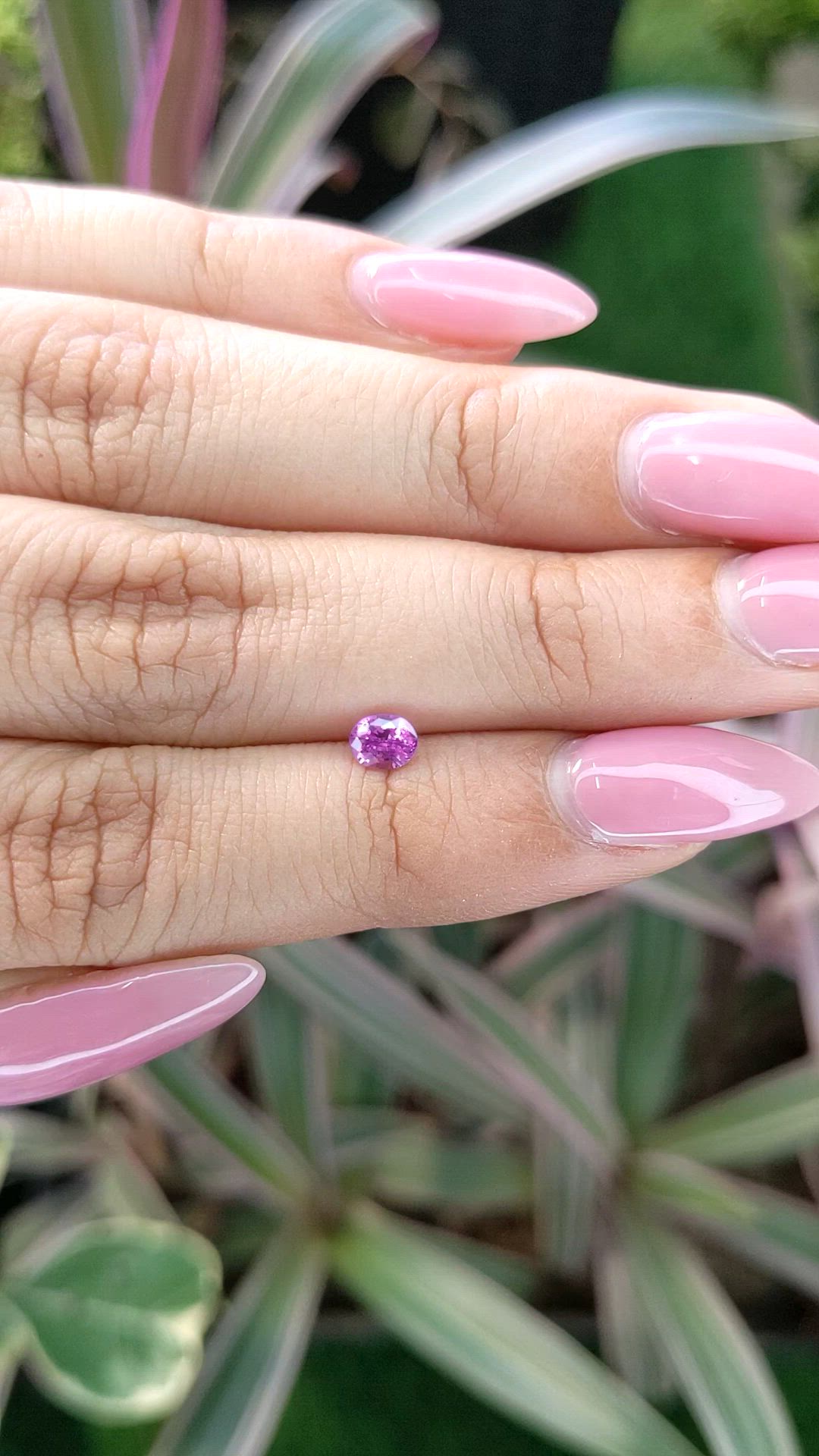 0.40 Ct. Pinkish Purple Sapphire from Ceylon (Sri Lanka) Size Video