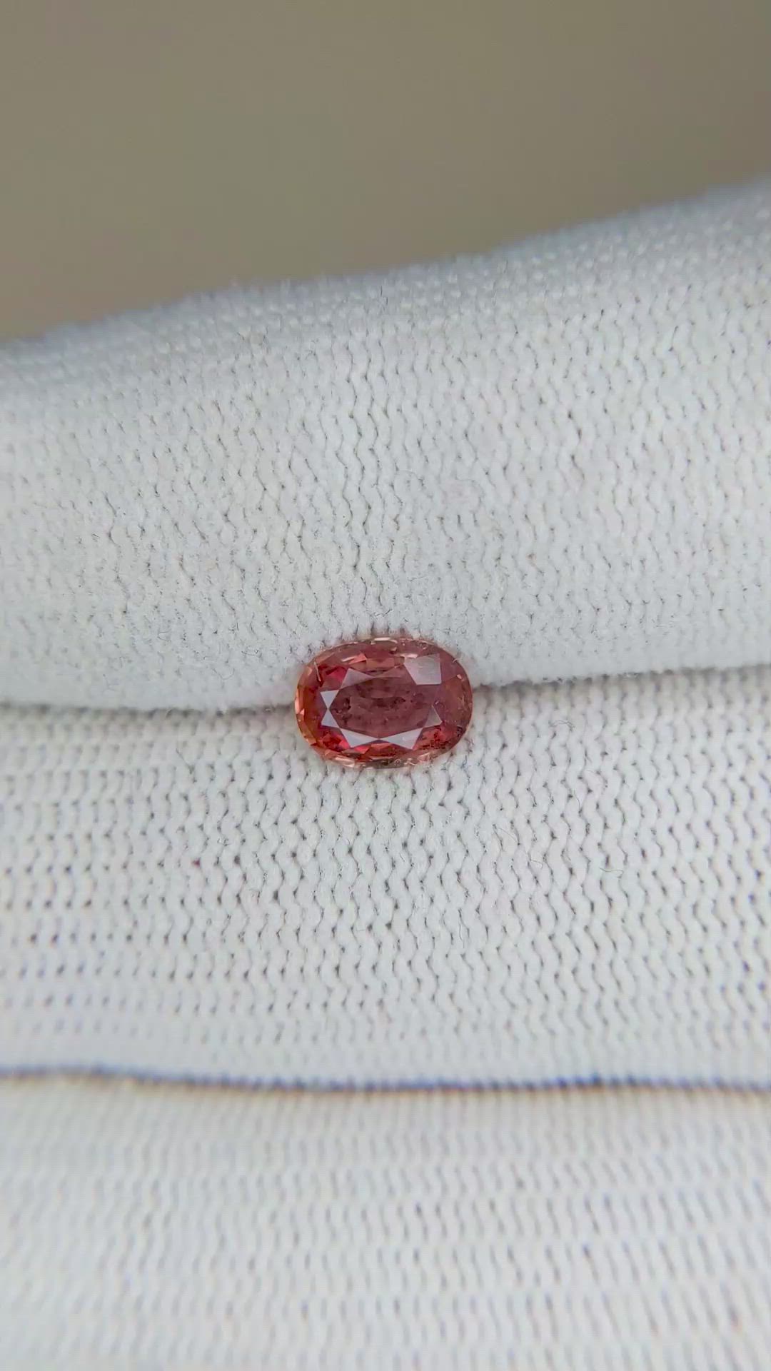 0.90 Ct. Reddish Orange Sapphire from Ceylon (Sri Lanka) Size Video