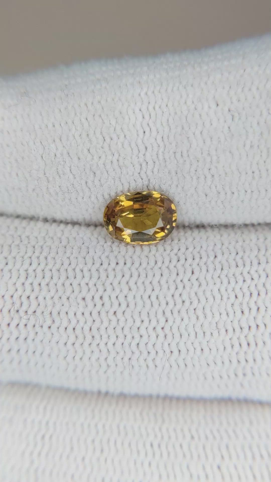 0.94 Ct. Yellow Sapphire from Ceylon (Sri Lanka) Size Video