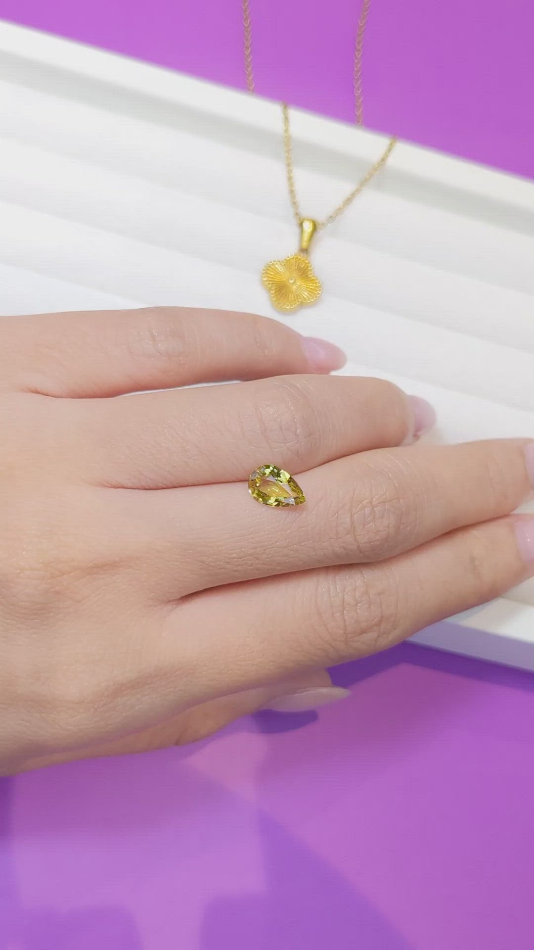 1.35 Ct. Greenish Yellow Sapphire from Ceylon (Sri Lanka) Size Video