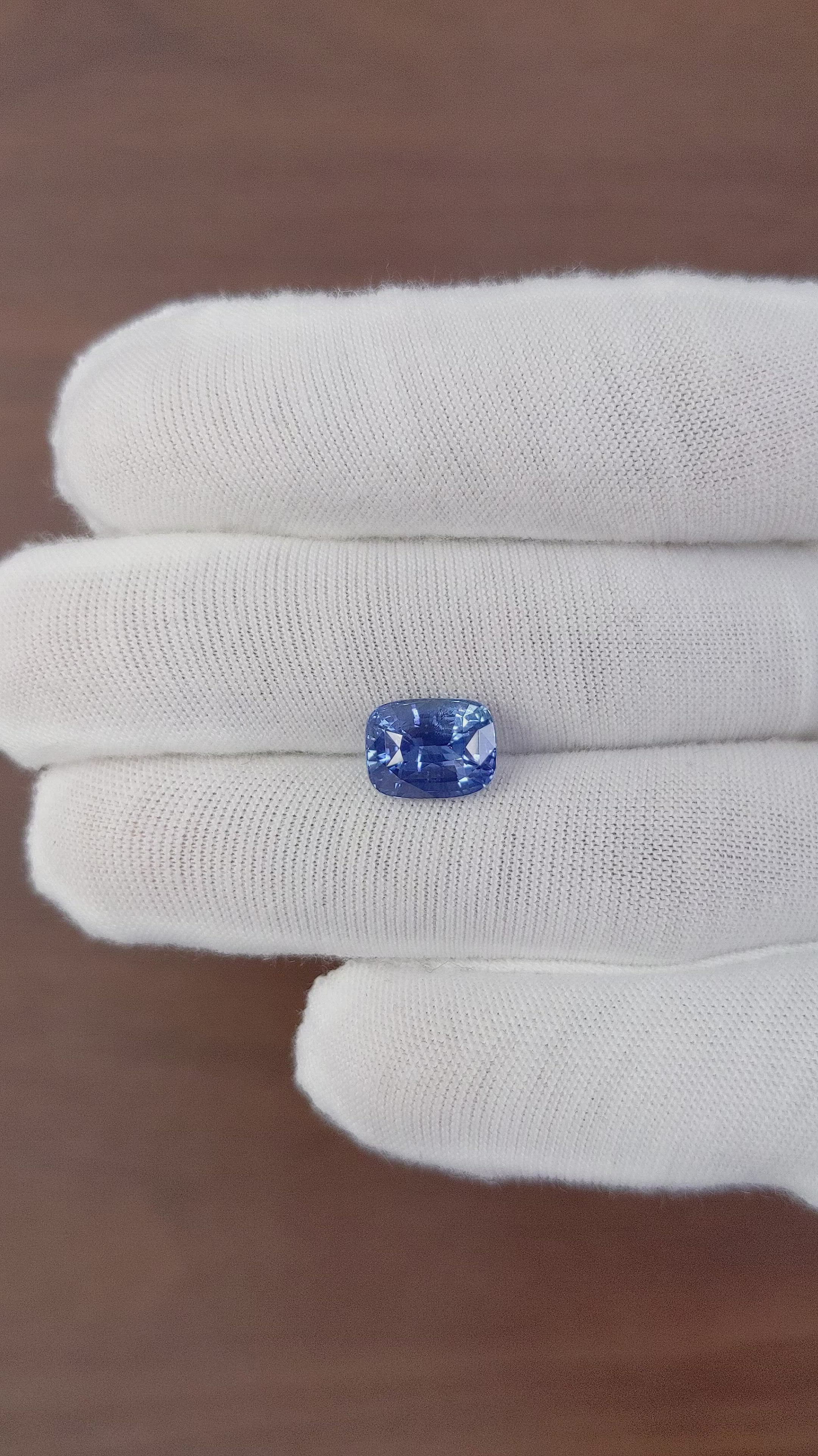 4.28 Ct. Blue Sapphire from Ceylon (Sri Lanka) Size Video