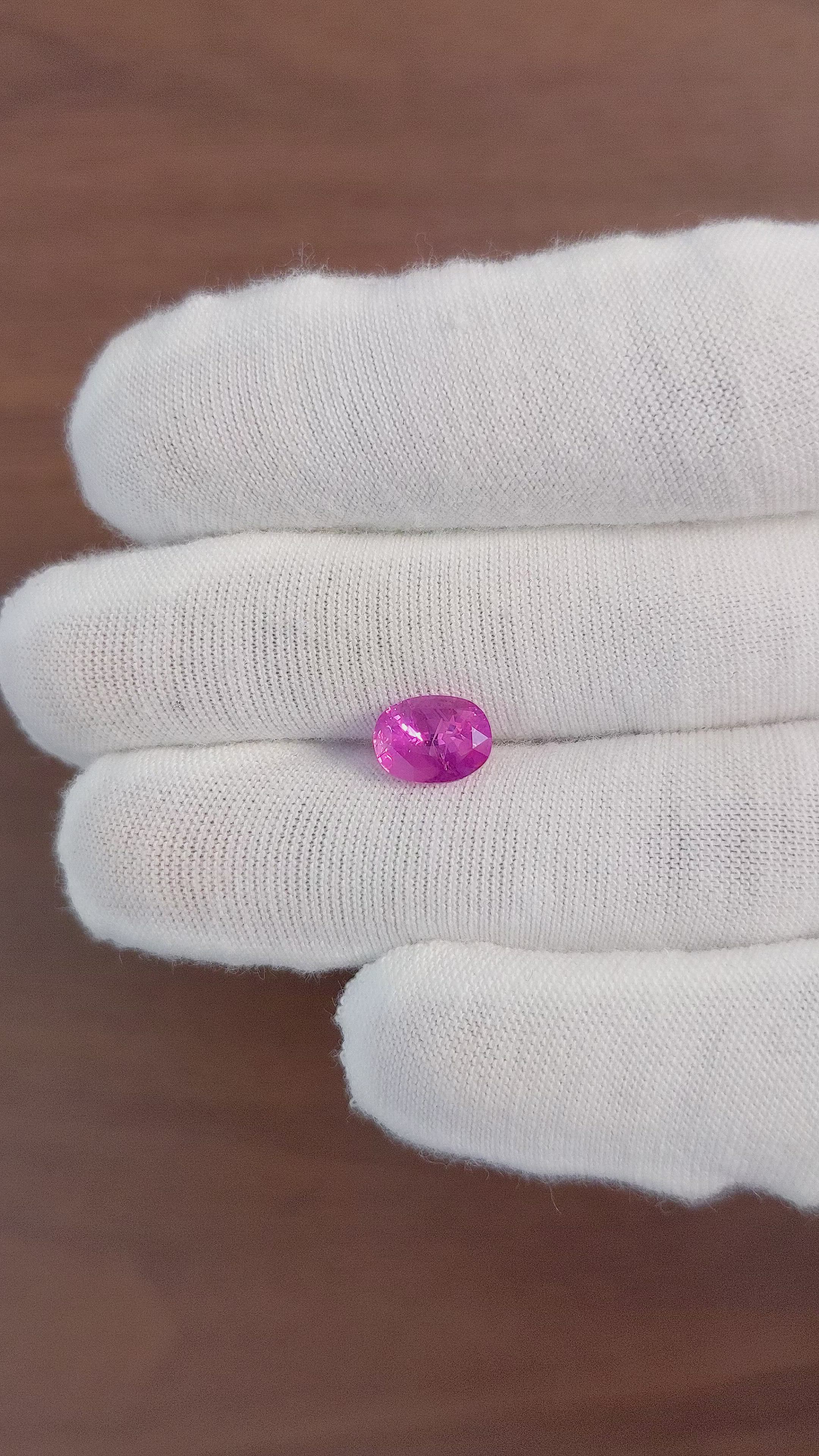 2.59 Ct. Pink Sapphire from Ceylon (Sri Lanka) Size Video