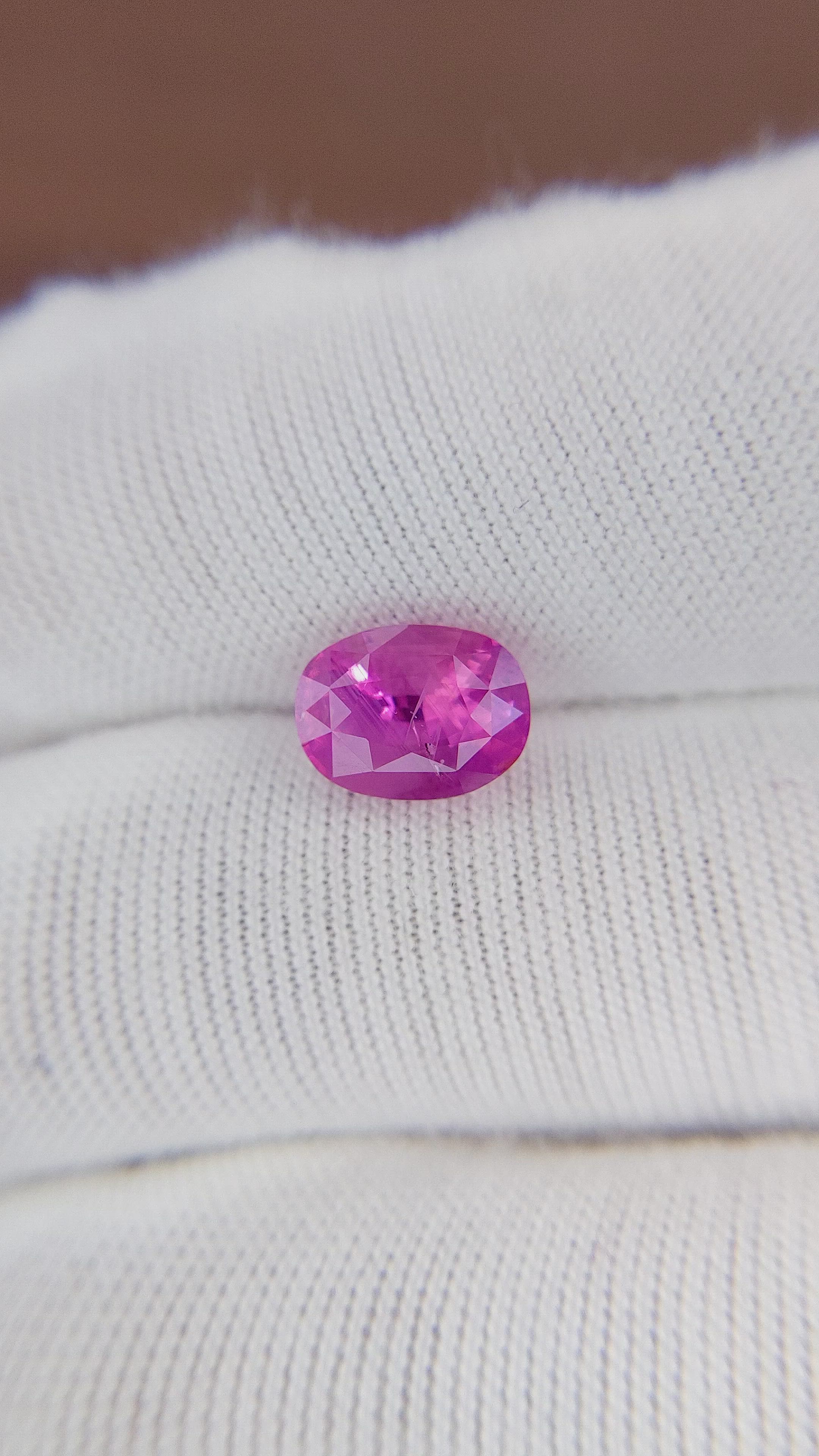 2.59 Ct. Pink Sapphire from Ceylon (Sri Lanka) Size Video