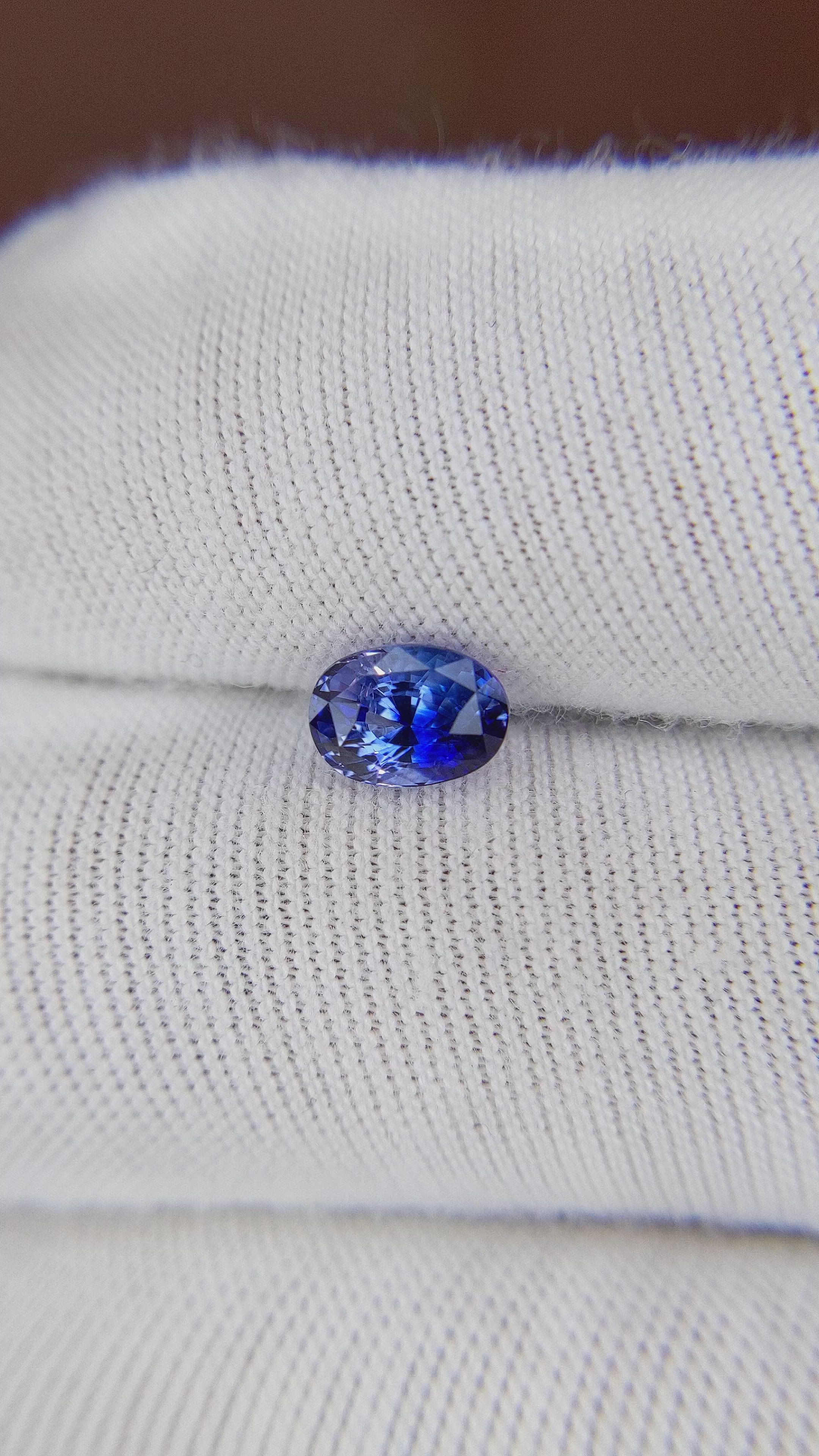 1.18 Ct. Blue Sapphire from Ceylon (Sri Lanka) Size Video