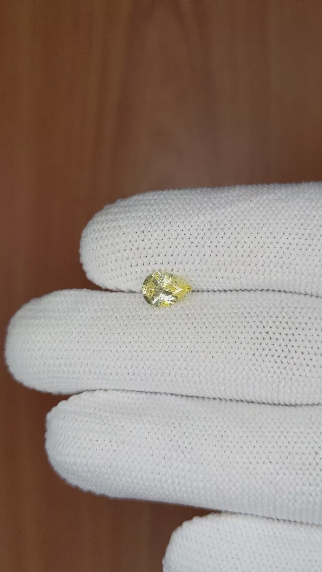 1.04 Ct. Yellow Sapphire from Ceylon (Sri Lanka) Size Video