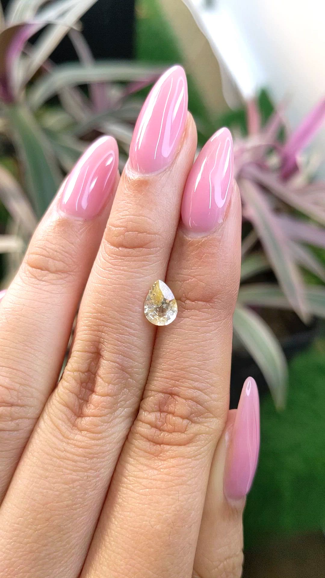 1.04 Ct. Yellow Sapphire from Ceylon (Sri Lanka) Size Video
