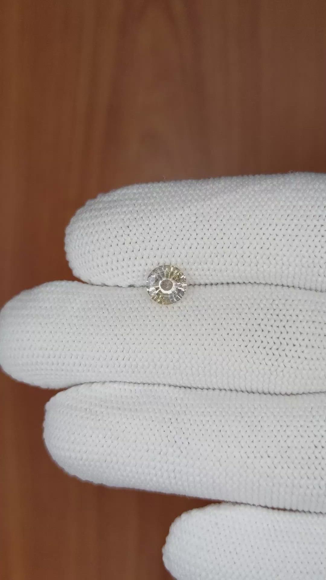 0.98 Ct. Peach Sapphire from Ceylon (Sri Lanka) Size Video