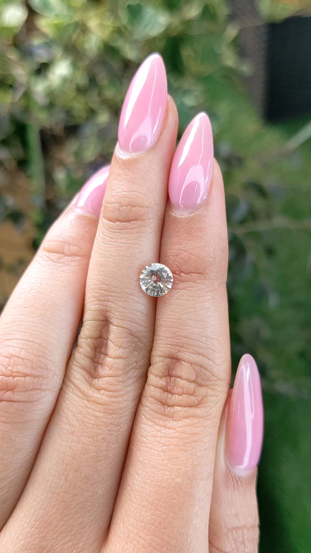 0.98 Ct. Peach Sapphire from Ceylon (Sri Lanka) Size Video