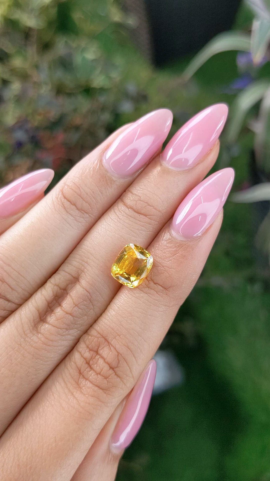 3.08 Ct. Yellow Sapphire from Ceylon (Sri Lanka) Size Video