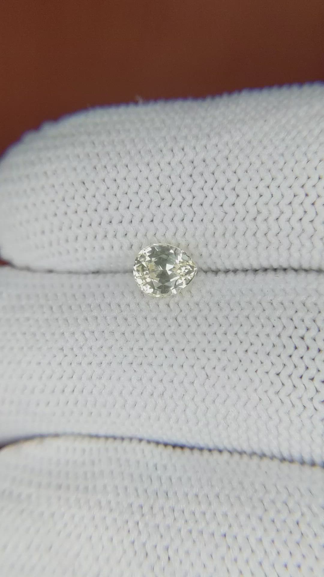 0.87 Ct. Yellow Sapphire from Ceylon (Sri Lanka) Size Video